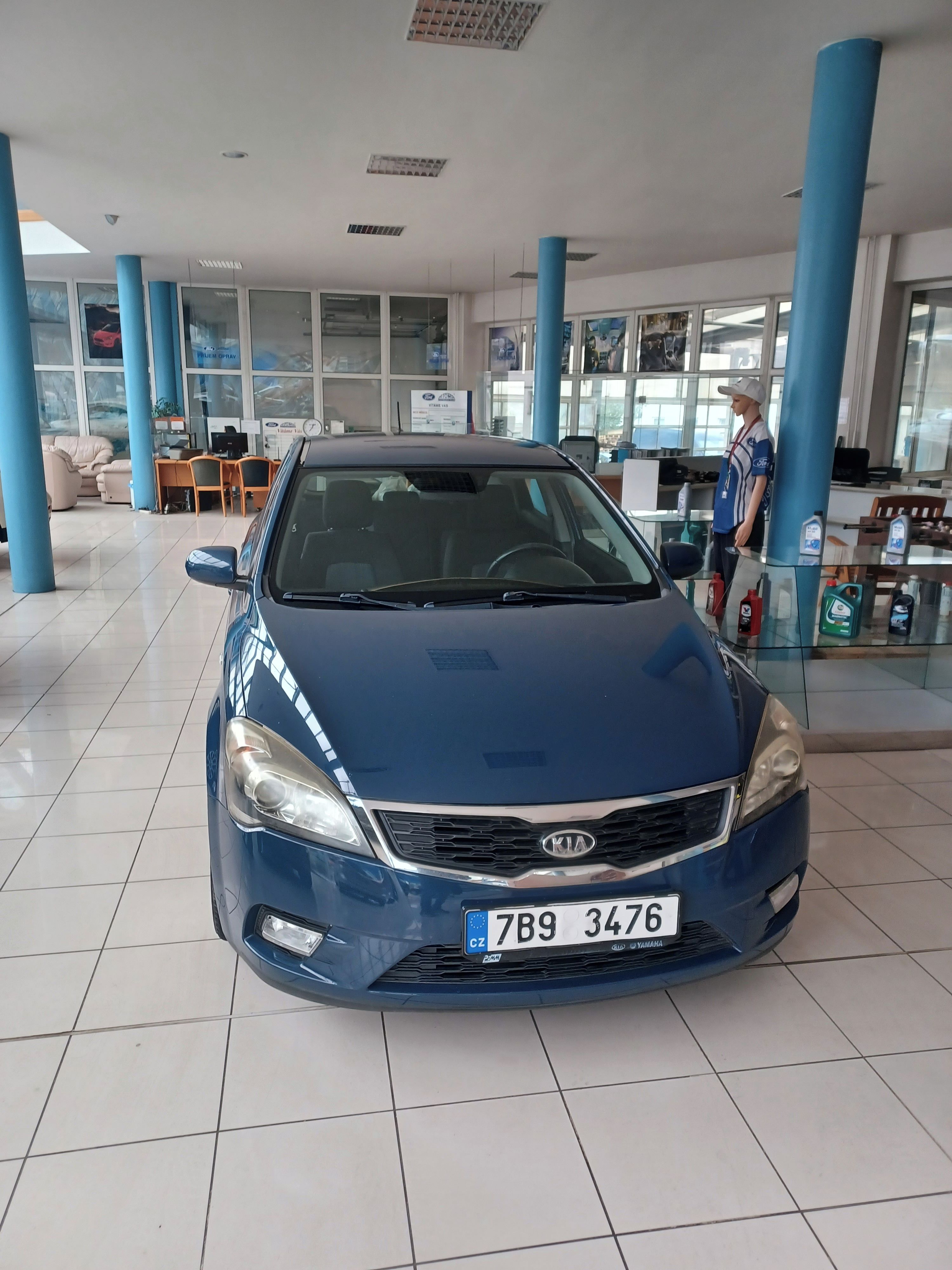 Kia Cee´d, 1majitel ,pravidelný servis - fotka 2