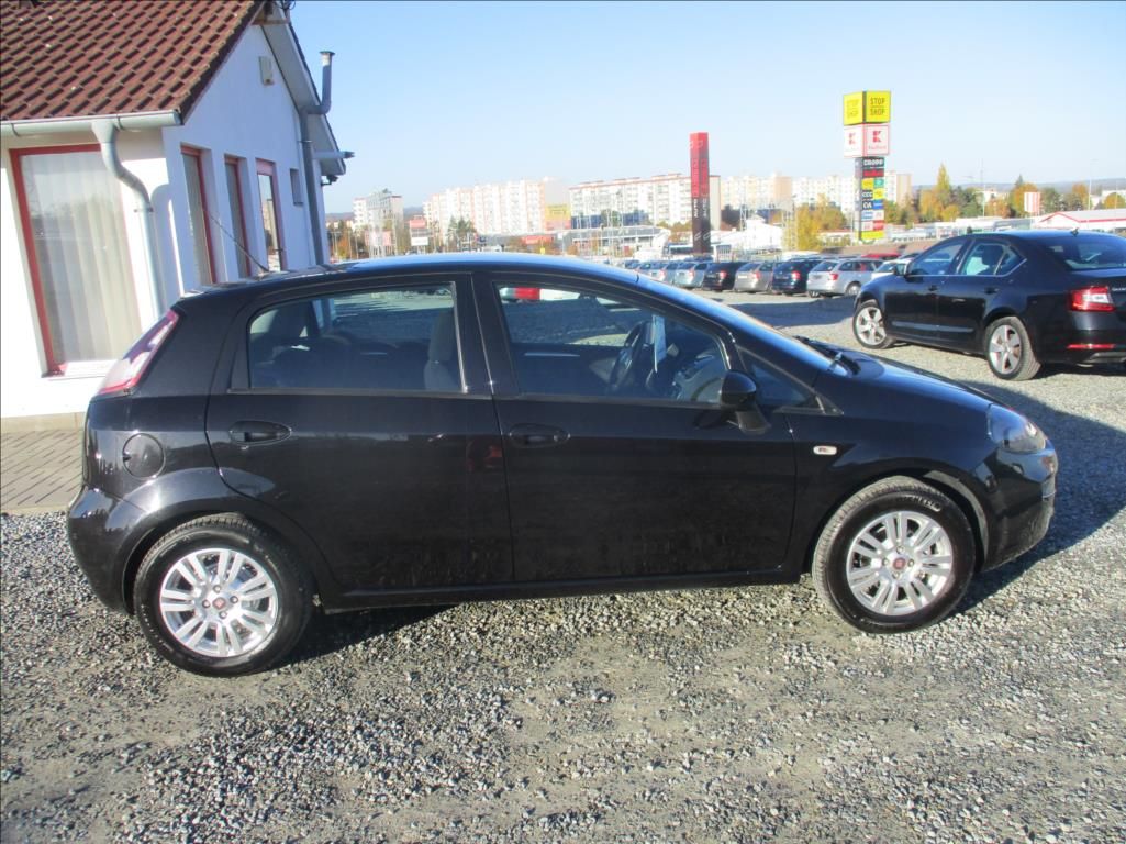 Fiat Punto, 1,2 i, aut.klima,servis,1.maj, - fotka 6