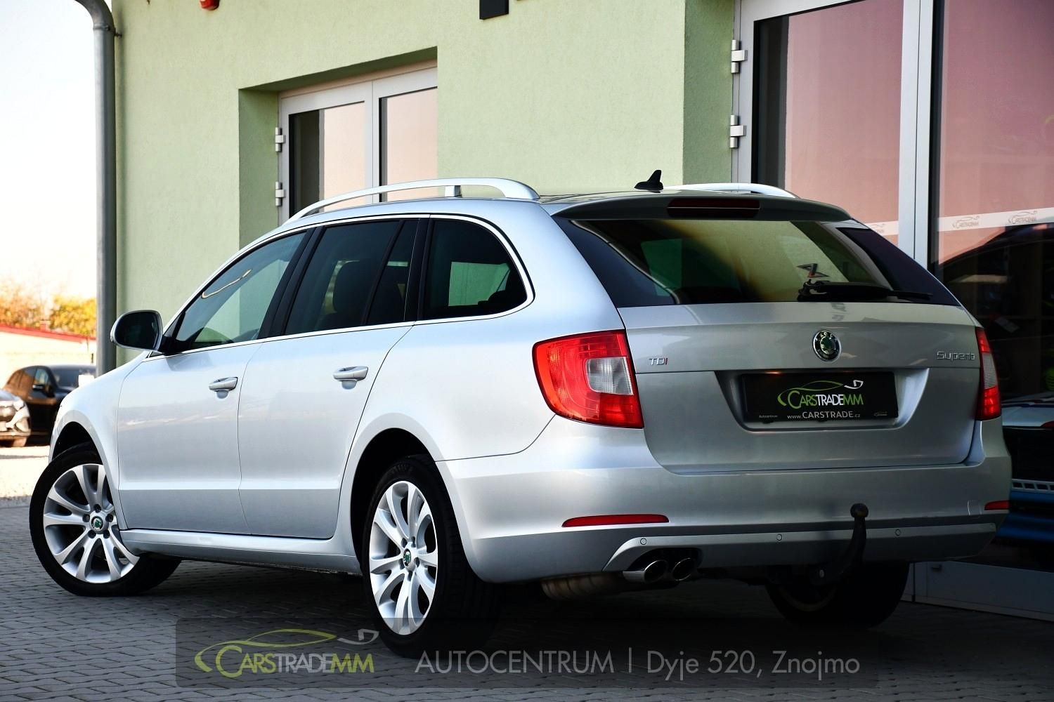 Škoda Superb, 2,0TDi TAŽNÉ 2xKOLA - fotka 4