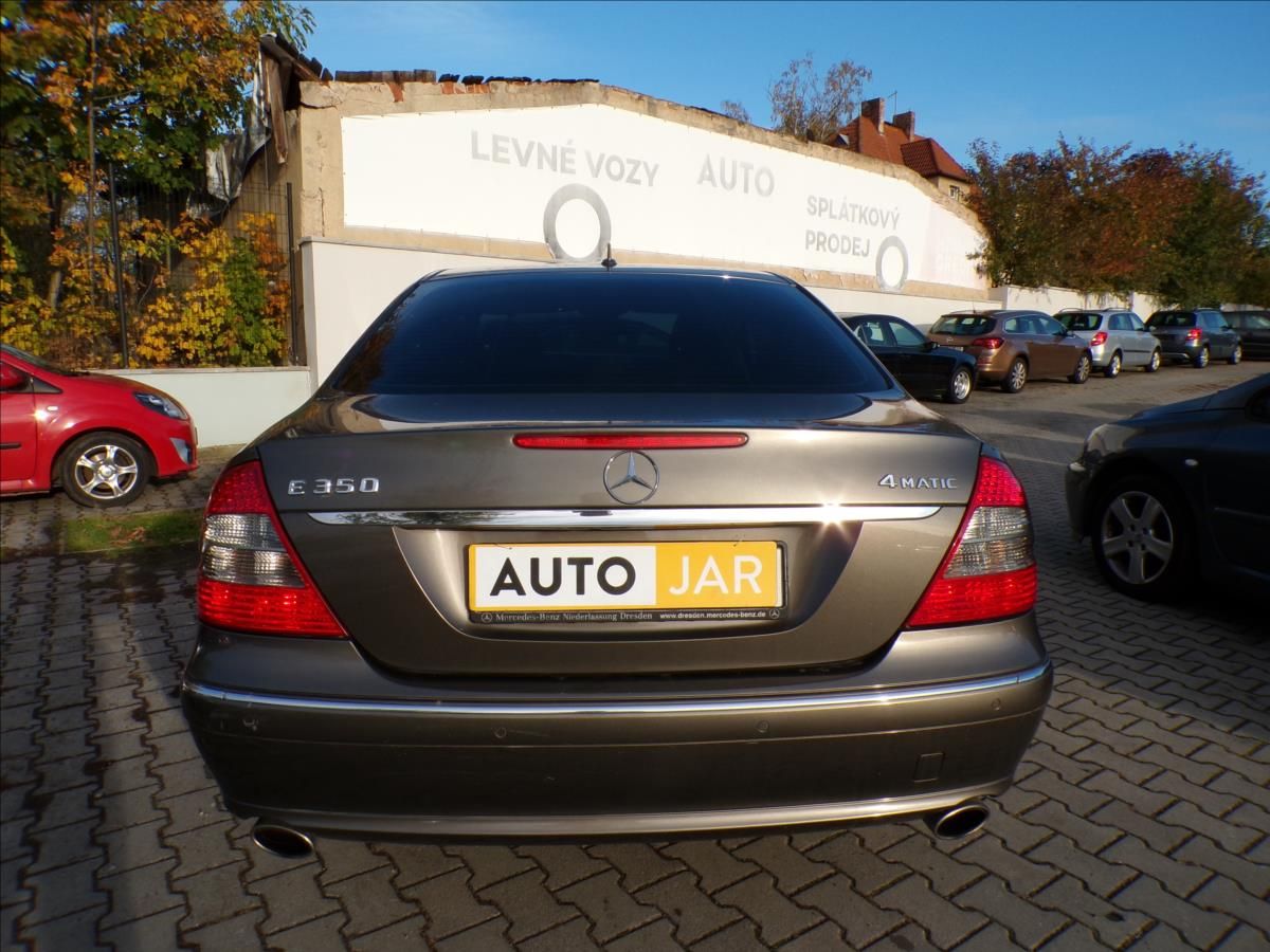 Mercedes-Benz Třídy E, 3,5 V6 LPG  E350 4-MATIC - fotka 6