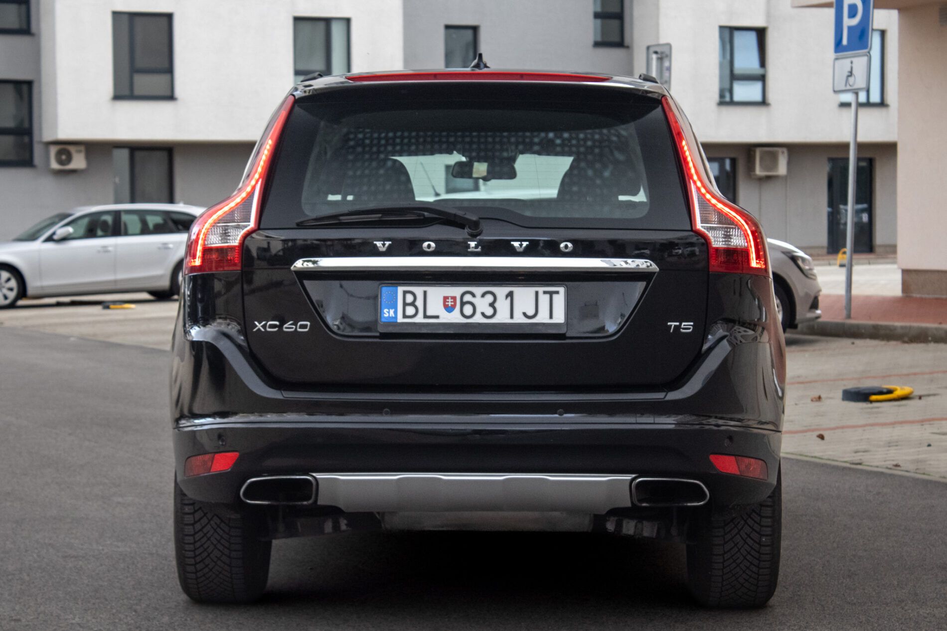 Volvo XC60 - fotka 6
