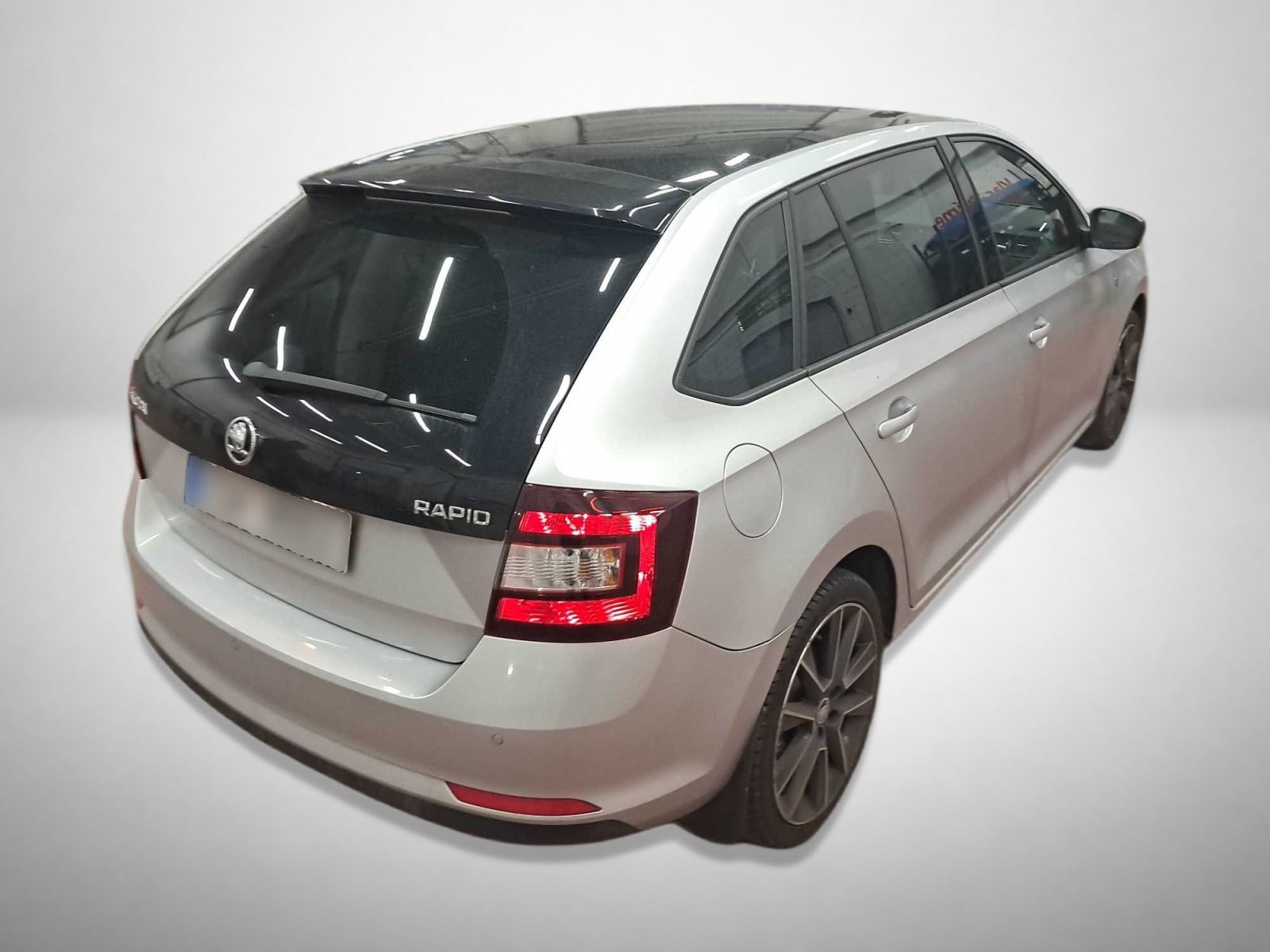 Škoda Rapid, 1.6 TDI, Spaceback, Automat - fotka 2