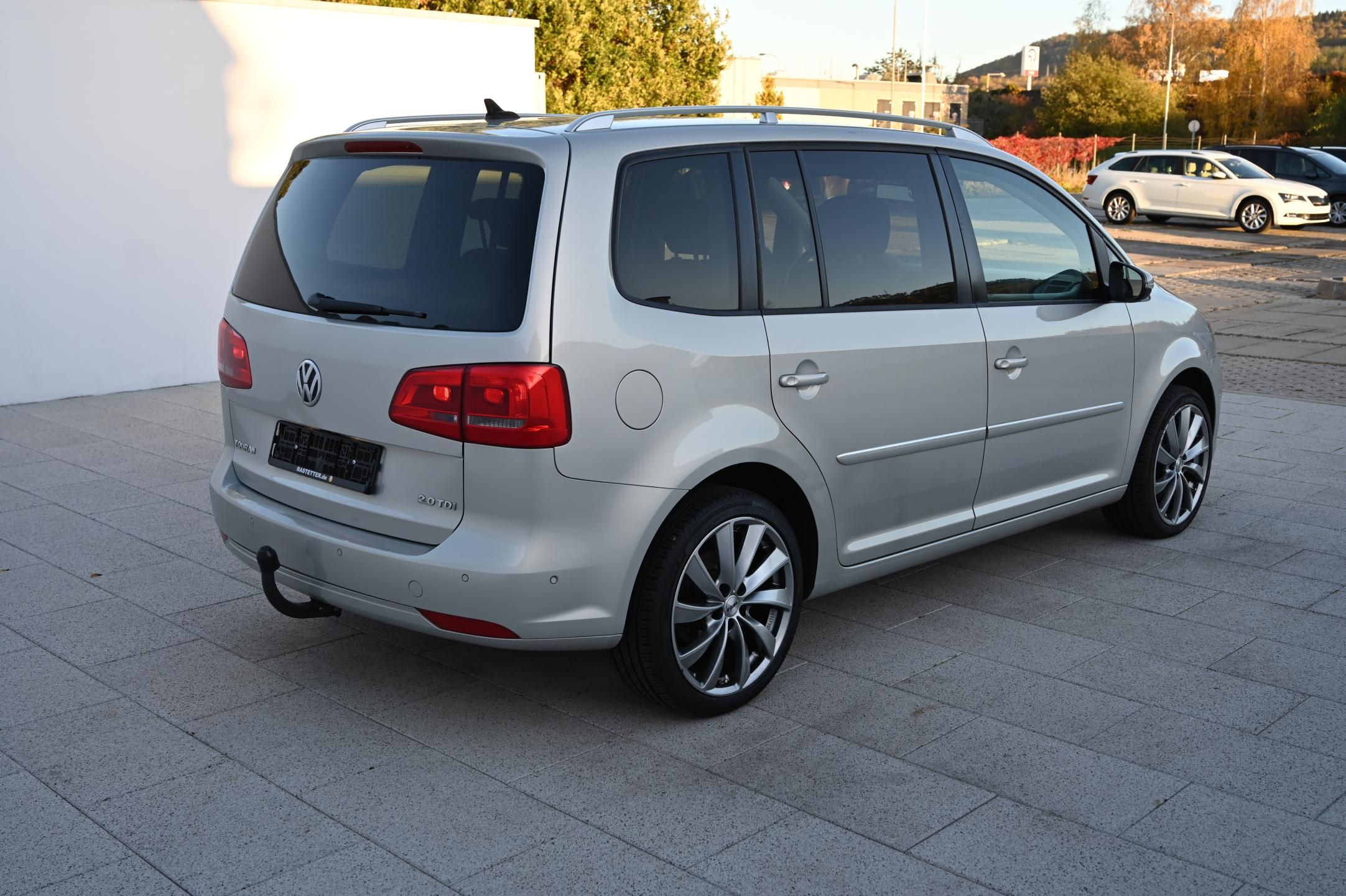 Volkswagen Touran, 2.0TDI 125KW DSG Highline 2012 - fotka 5