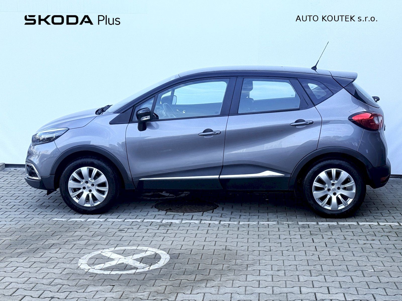 Renault Captur, TCe 66kW/90PS - fotka 3