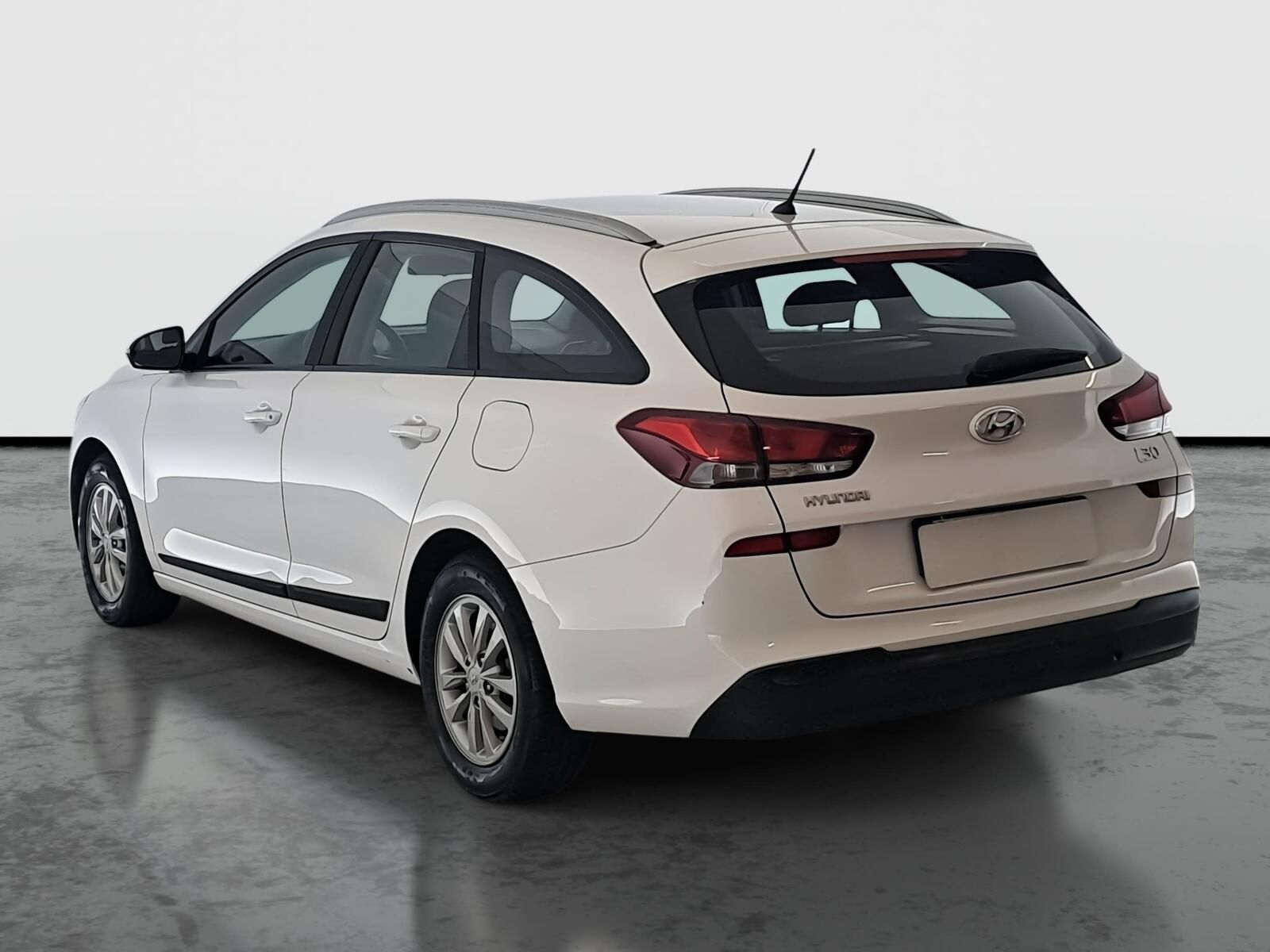 Hyundai i30, 1.6 CRDi, Klima, Tempomat - fotka 4