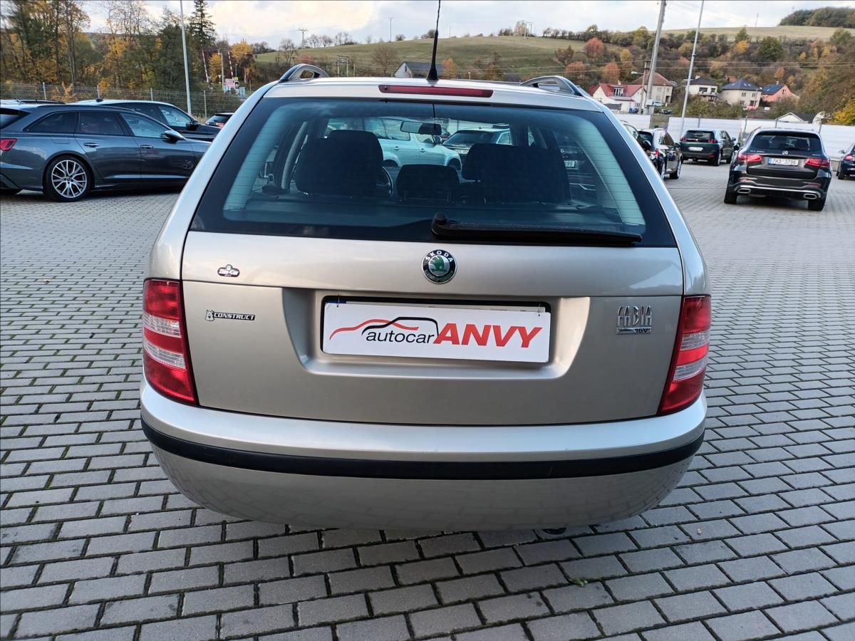 Škoda Fabia, 1,4 16V,55KW,ČR,KLIMA,TEMPOMAT - fotka 6