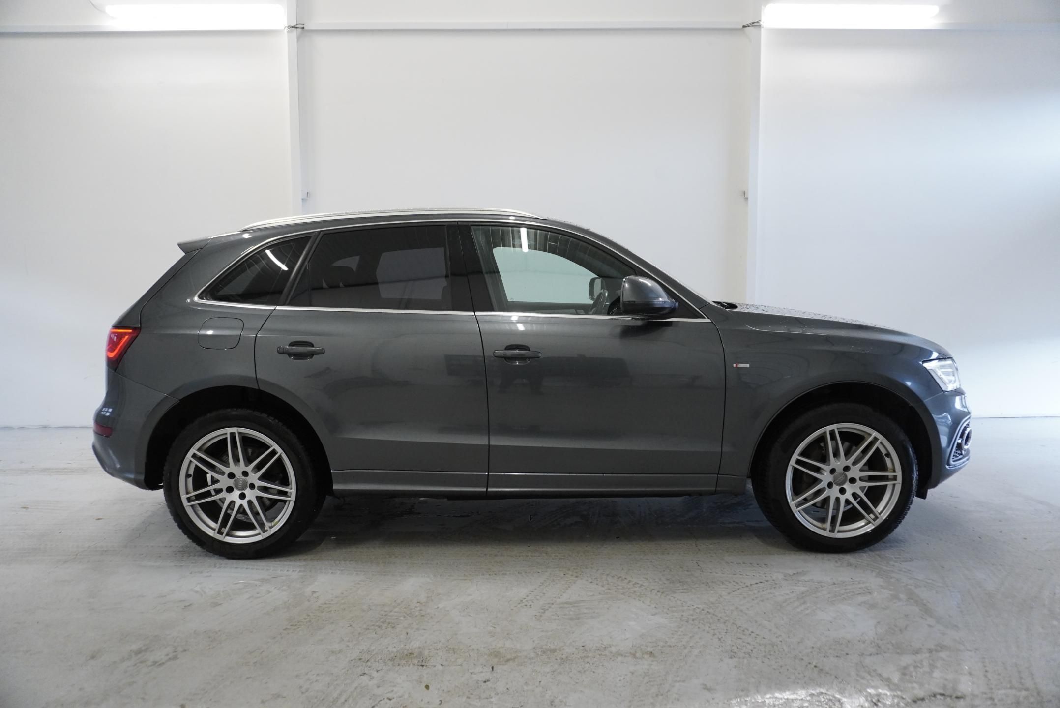 Audi Q5, 3,0TDI QUATTRO FACELIFT S-LINE - fotka 4