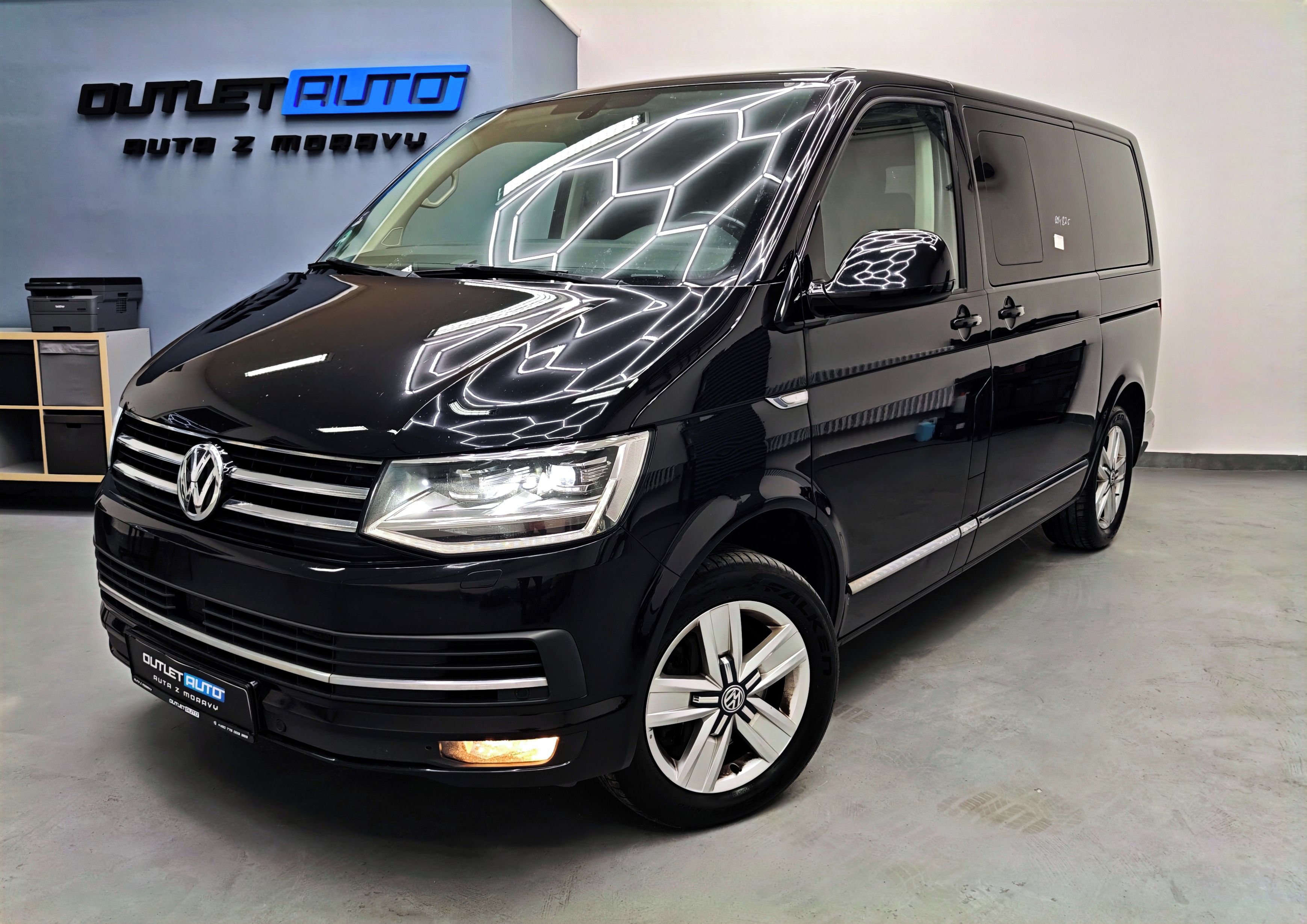 Volkswagen Multivan, 2.0 TDI 110KW,DSG,HIGLINE, LED