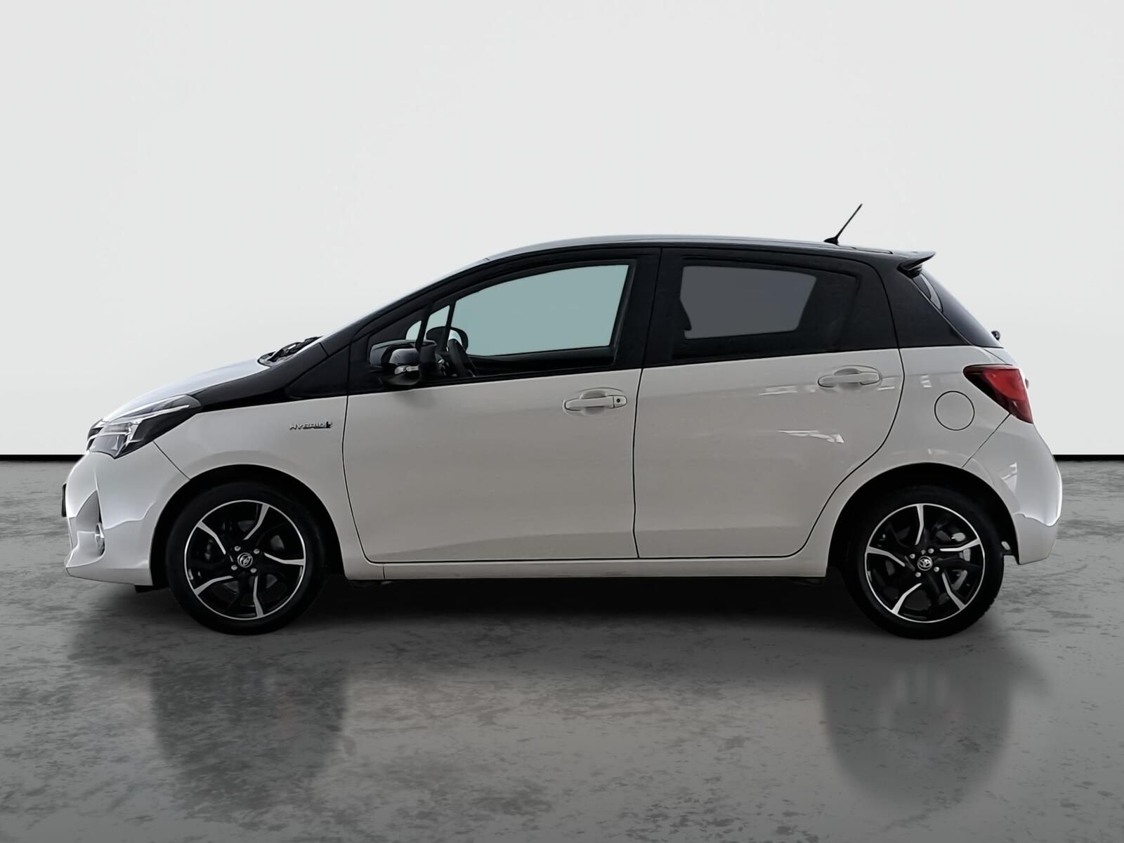 Toyota Yaris, 1.5 Hybrid, Automat, ČR,1.maj - fotka 3