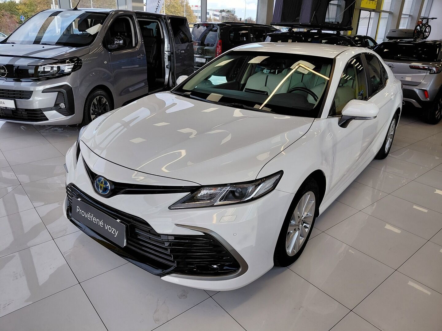 Toyota Camry, 2.5HEV 131KW Busines 2023