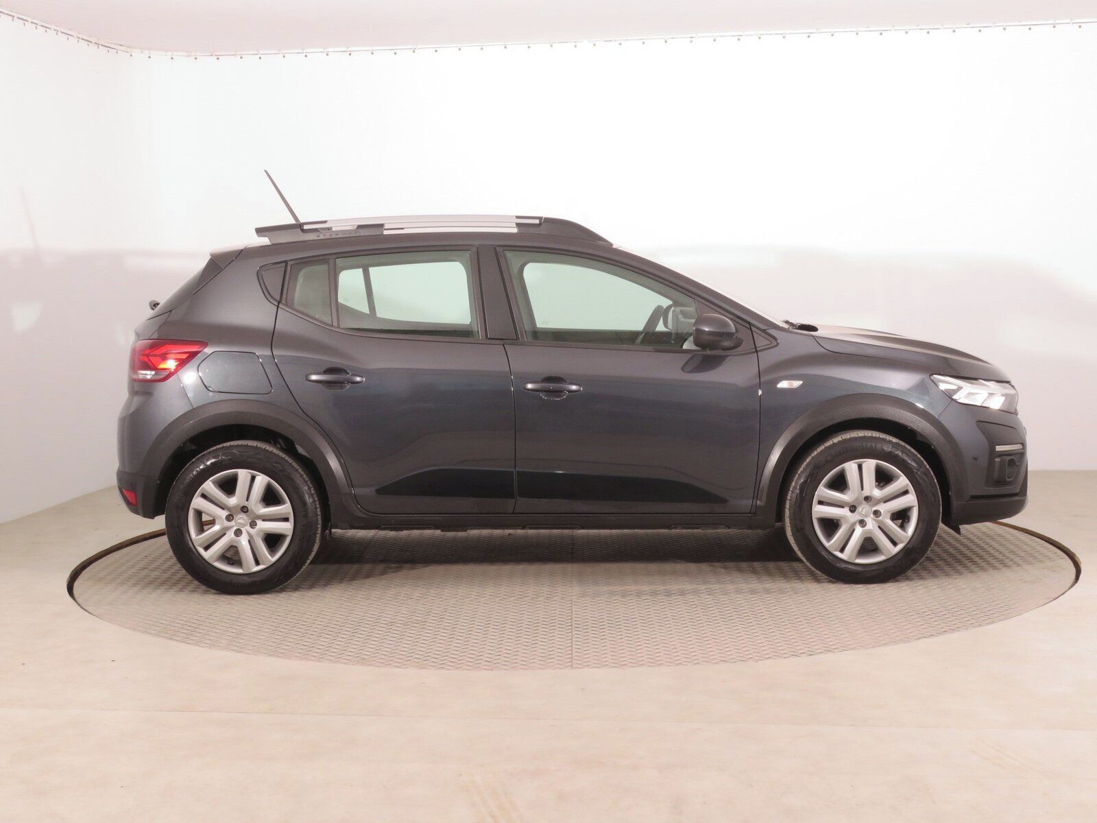 Dacia Sandero, 1.0 TCe, Stepway Expression - fotka 6