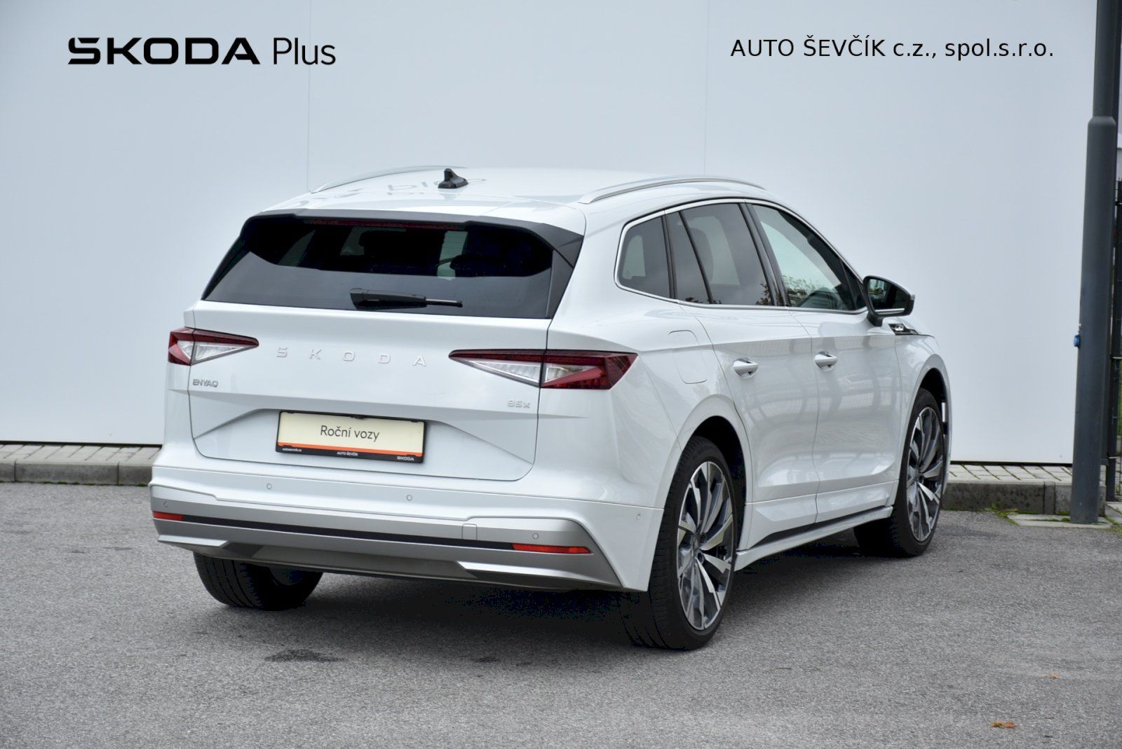 Škoda Enyaq iV, 85X L&K 210 kW 4x4 - fotka 2