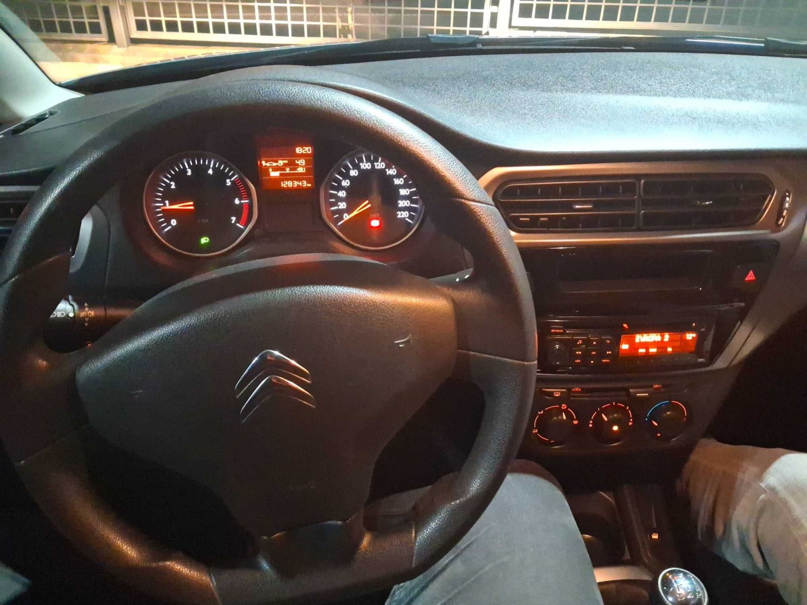 Citroën C-Elysée, 1.2 VTi, po STK, Tažné - fotka 3