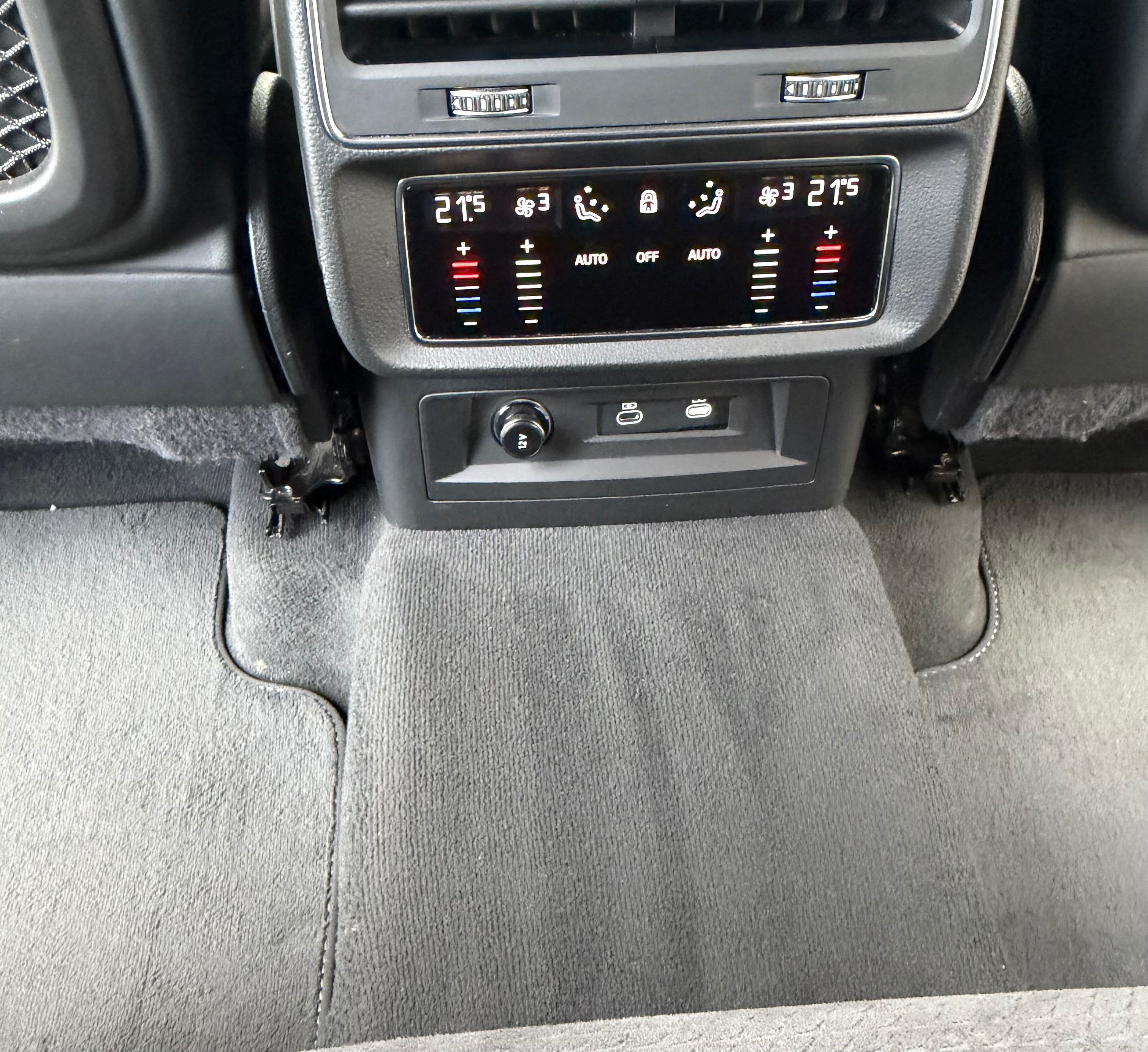 Audi Q7, S line, 55, 7mist, Air, DPH - fotka 6