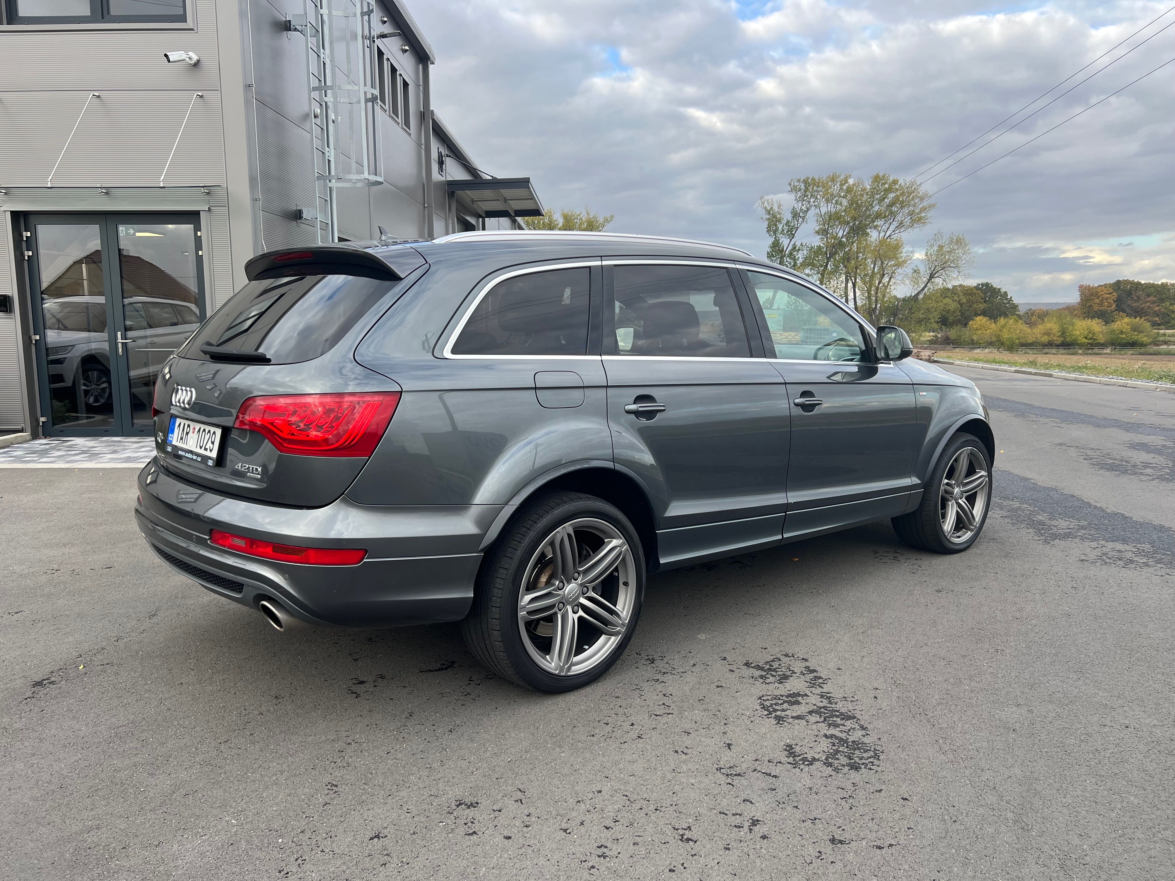 Audi Q7, Audi Q7 4,2TDI 250kw S-line - fotka 2