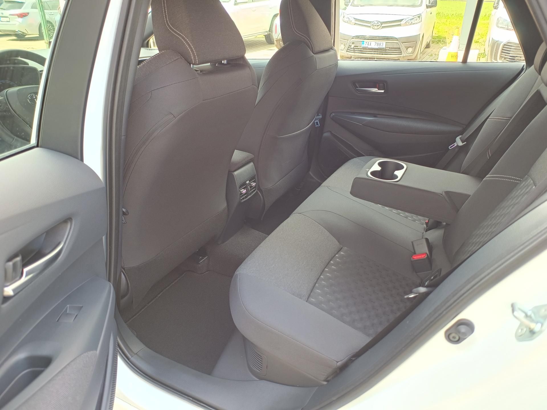 Toyota Corolla, TS 1.8 FHEV COMFORT TECH BOLT - fotka 6