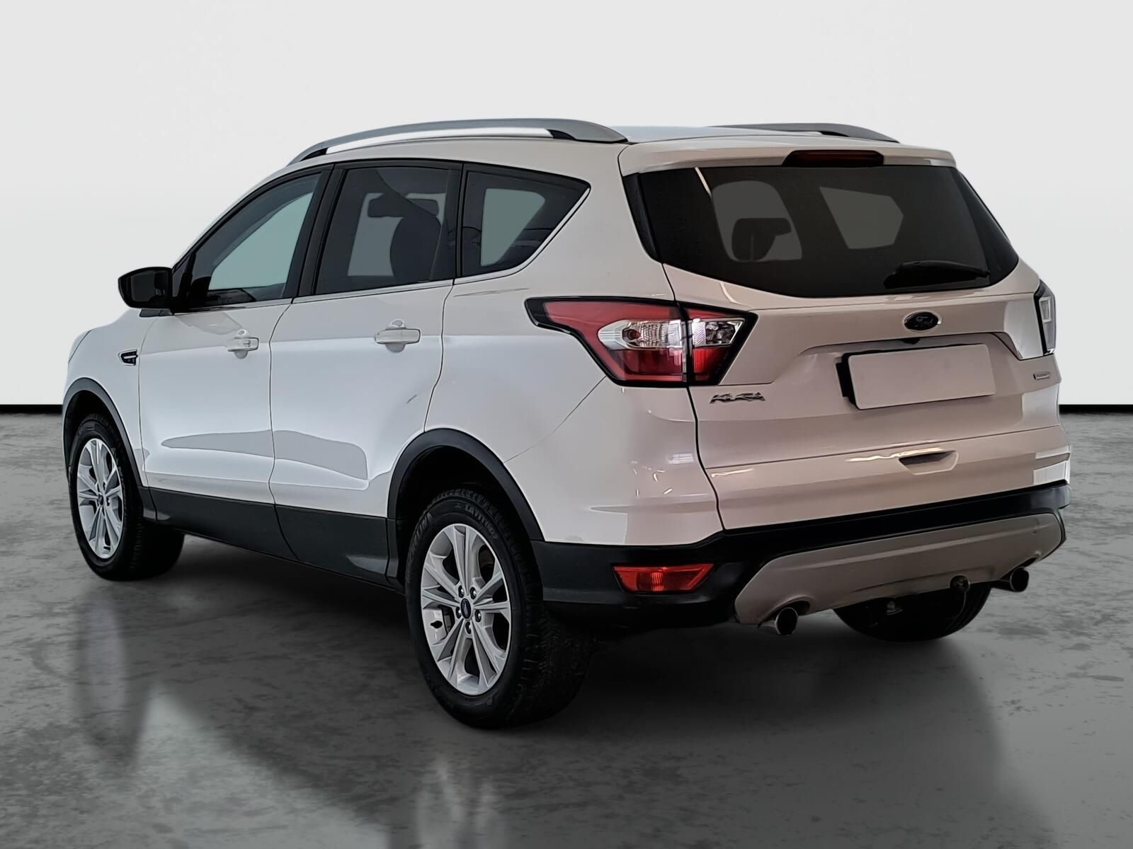 Ford Kuga, 1.5 EcoBoost, Titanium, ČR - fotka 4