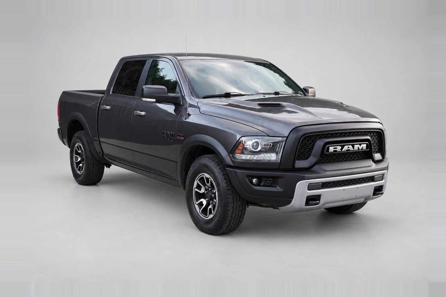 Dodge Ram, 5.7 HEMI 4X4 REBEL EDITION