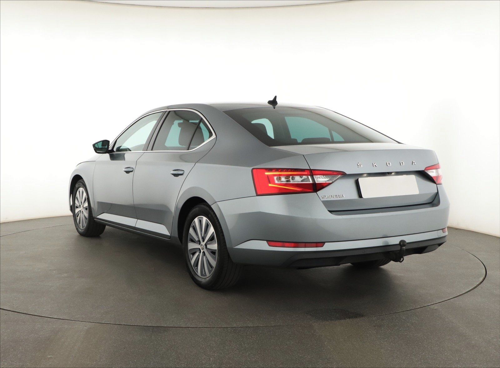 Škoda Superb, 2.0 TDI, Style, Automat, Kůže - fotka 4