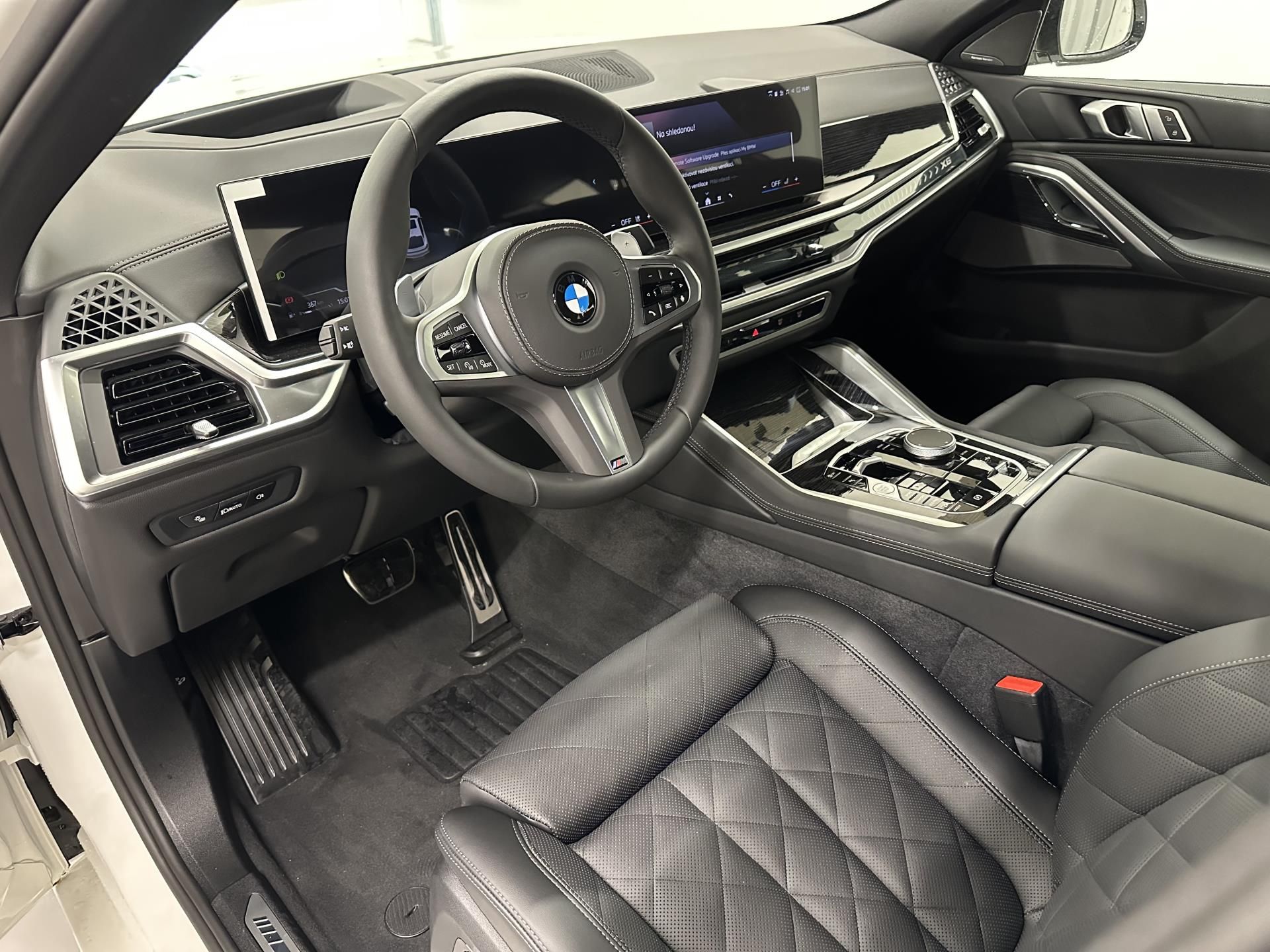 BMW X6, X6 xDrive40d - fotka 5