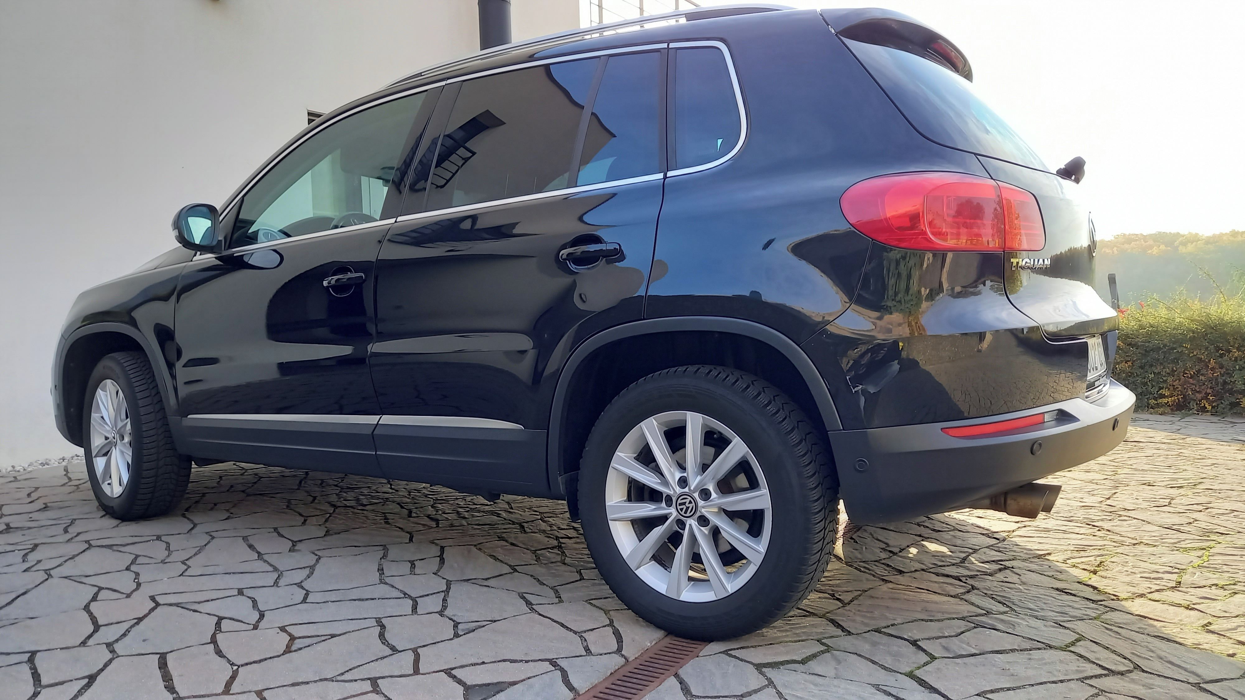 Volkswagen Tiguan, Tiguan Sport & Styl 2,0TDI ČR - fotka 4