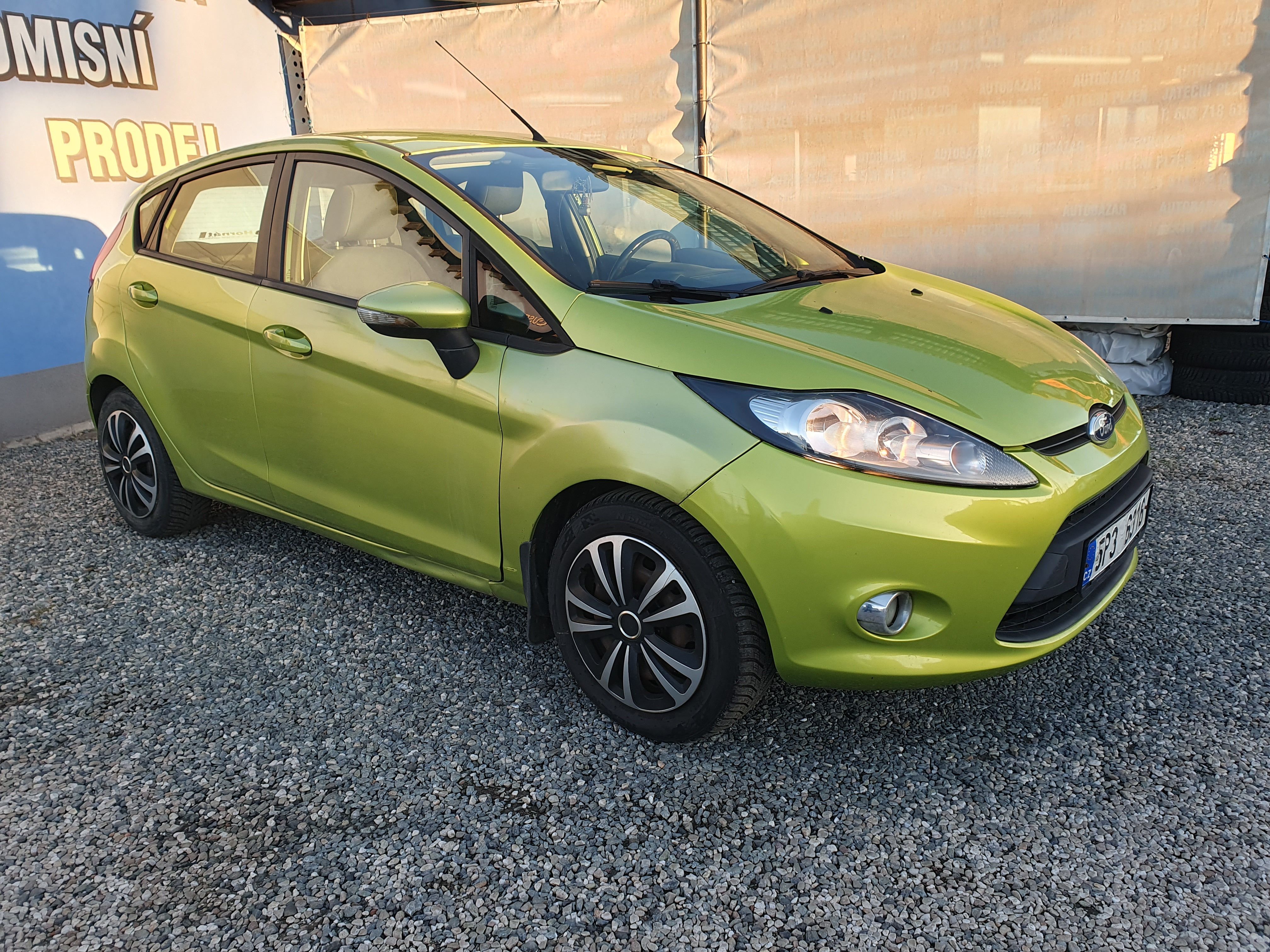 Ford Fiesta, 1.2 Í 1 MAJITEN NOVÉ ČR KLIMA