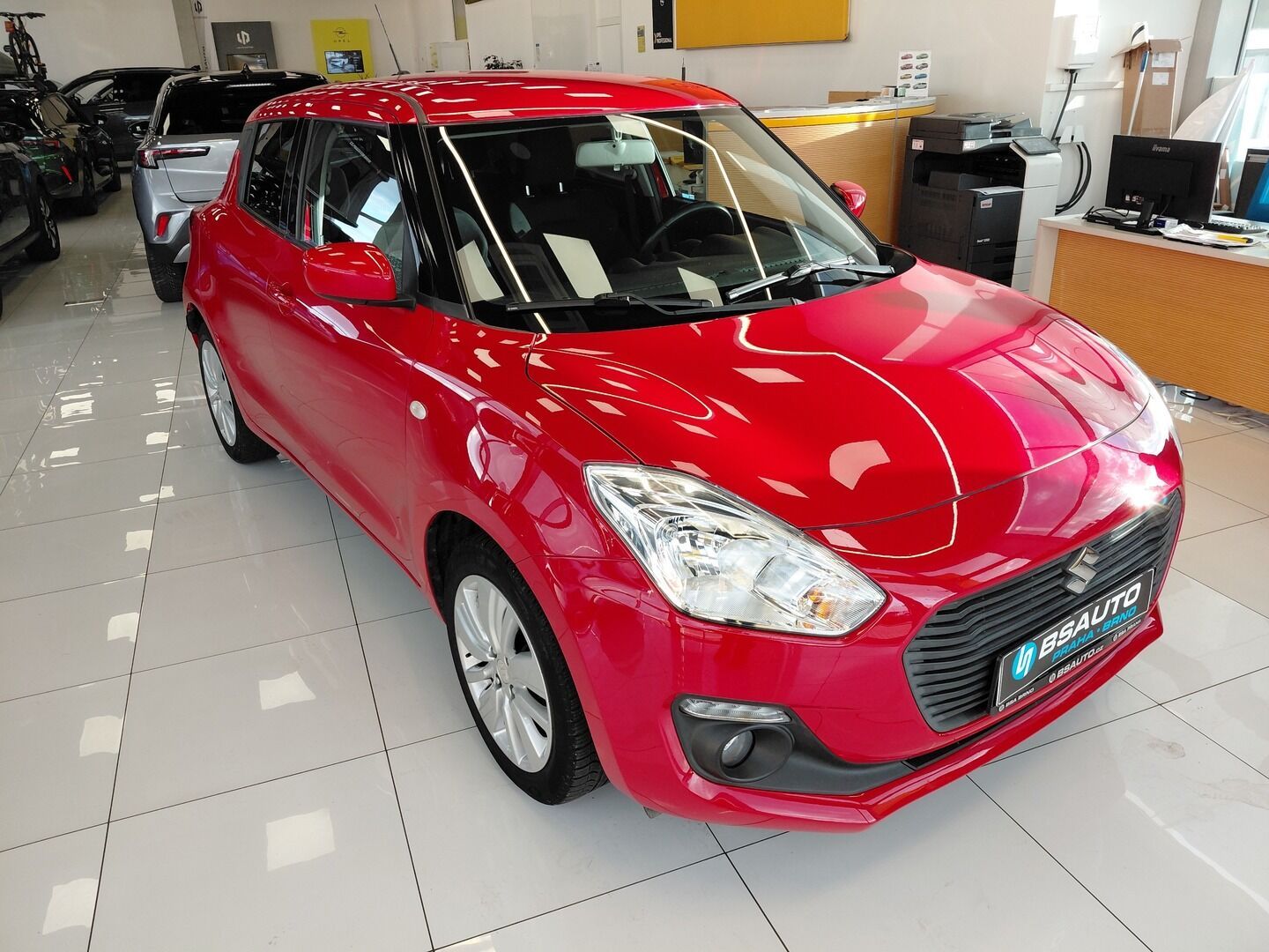 Suzuki Swift, 1.2i 66KW 2018 - fotka 2