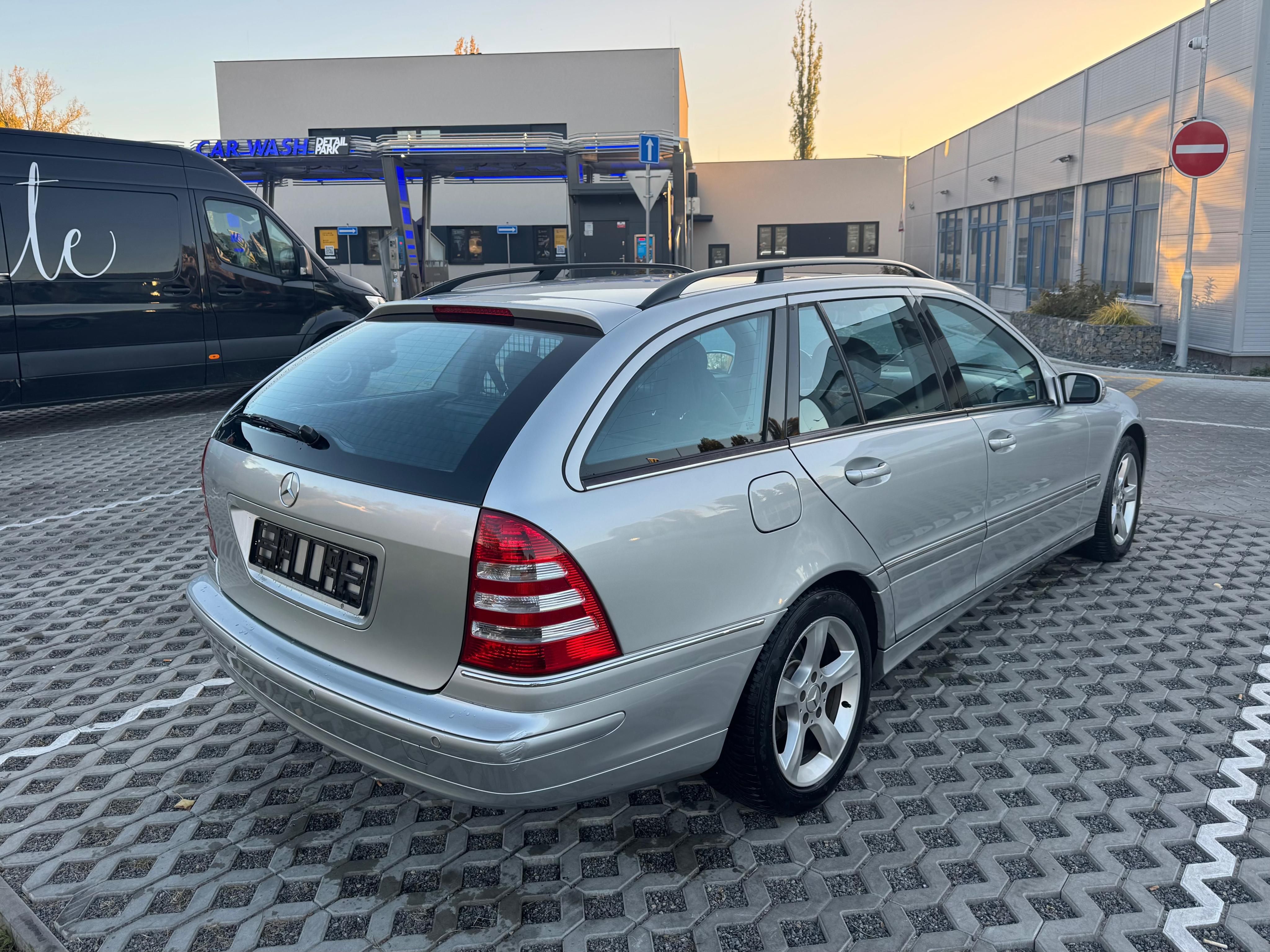 Mercedes-Benz Třídy C, 200CDi 90kW T Avantgarde.Šíbr - fotka 3