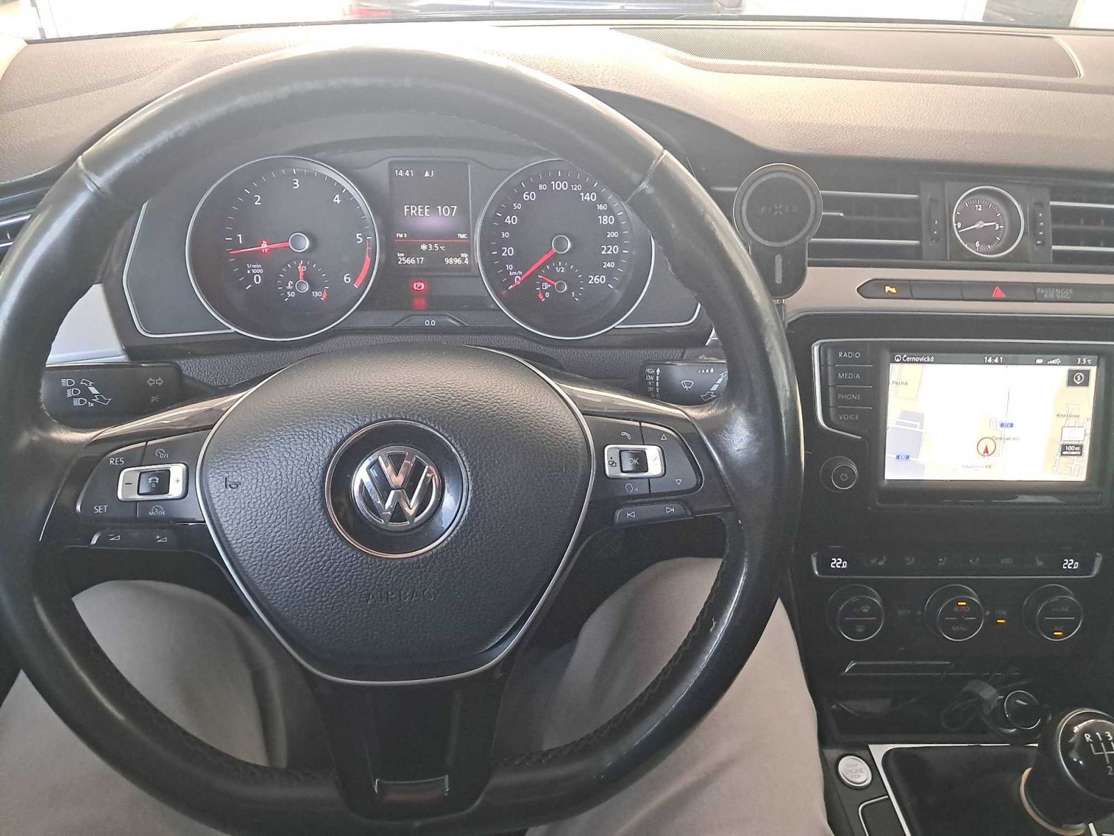 Volkswagen Passat, 2.0 TDI, Kůže, Navi - fotka 3