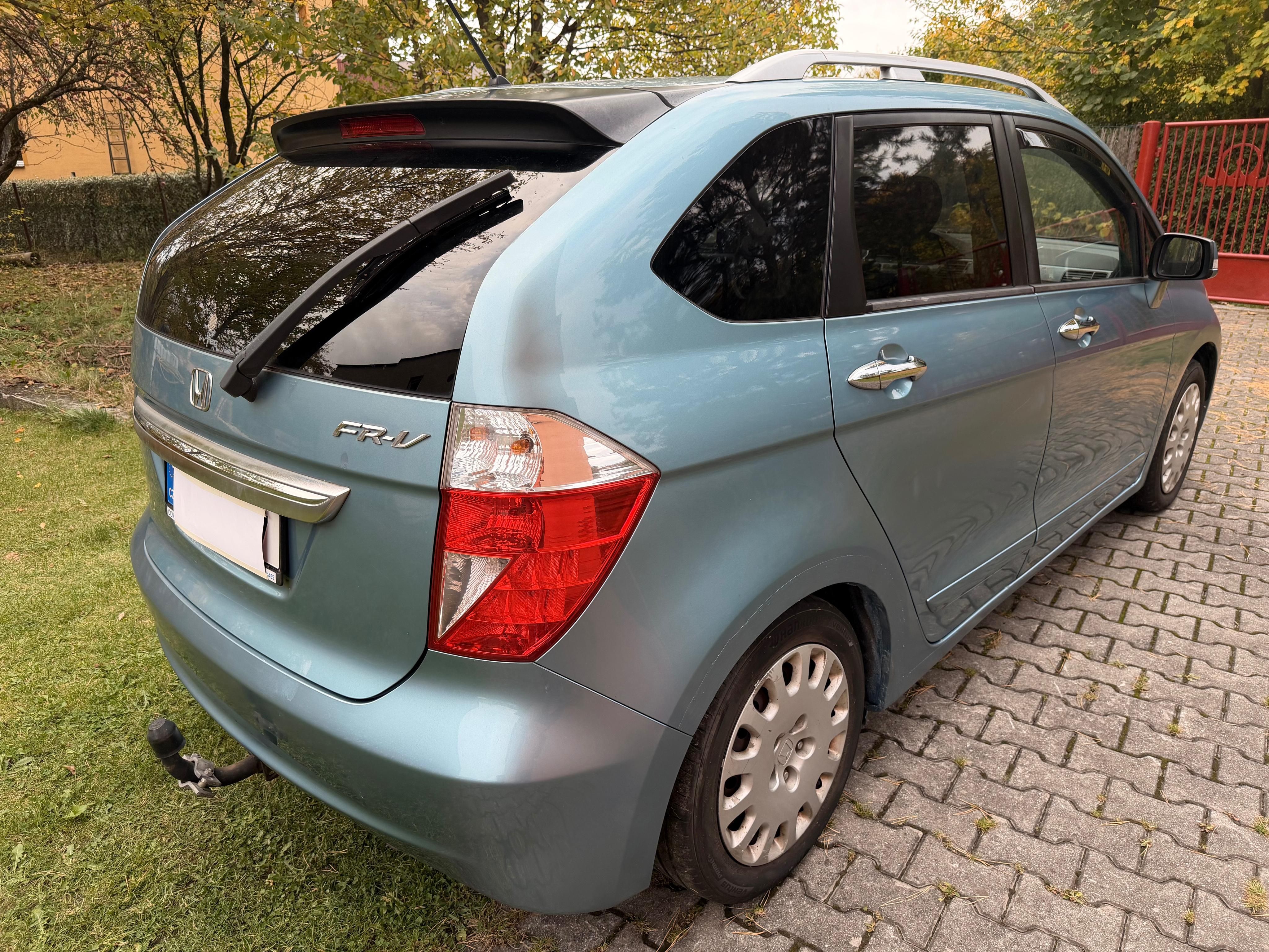 Honda FR-V, Honda FR-V 2.0 LPG, 6 míst,TZ - fotka 3