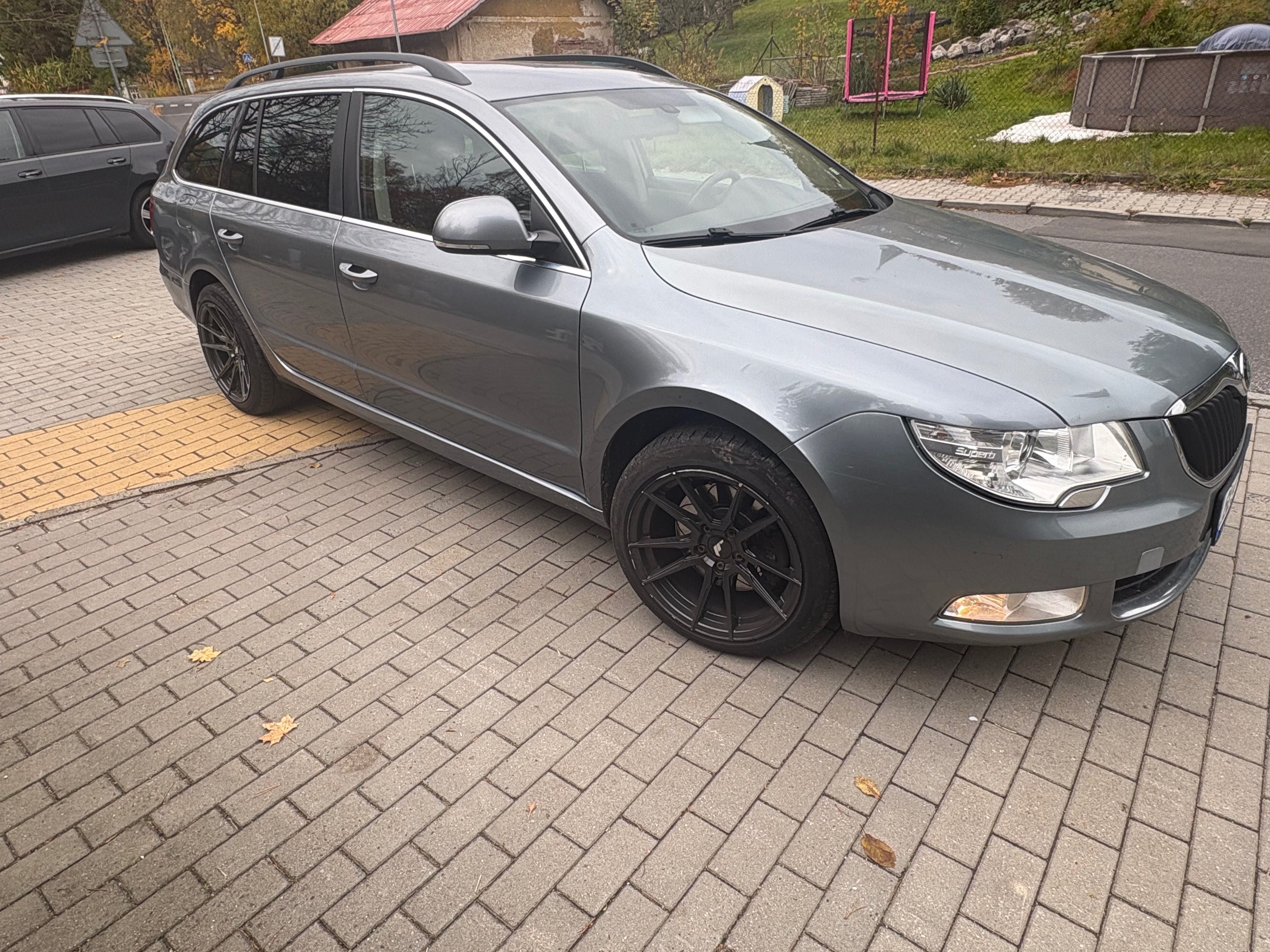 Škoda Superb, 2.0 TDi 103kw - fotka 2