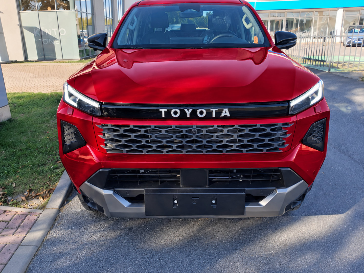 Toyota Hilux, 2.8L Diesel 48V MHEV - 4x4 - 6 - fotka 5