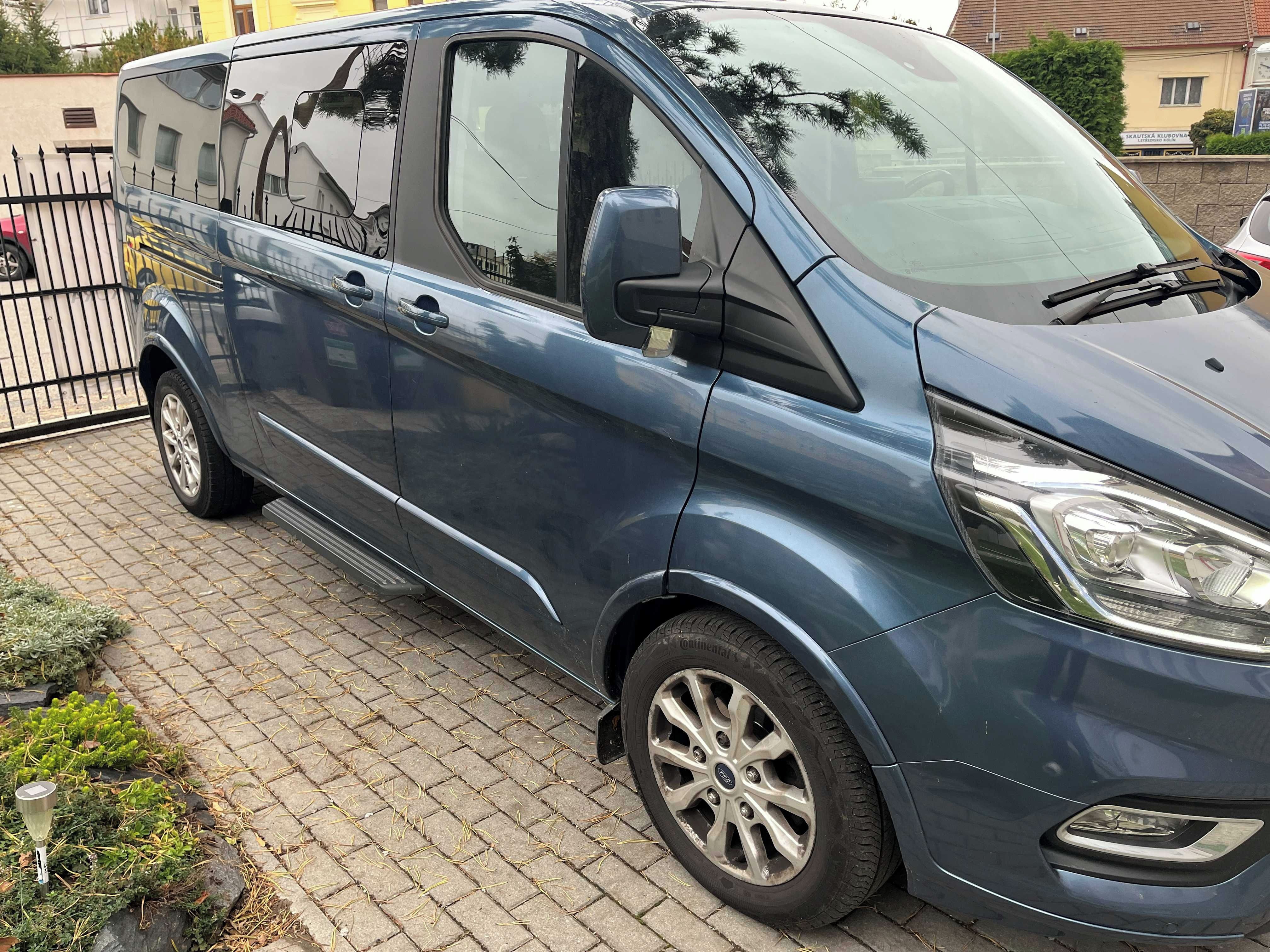 Ford Tourneo Custom, 2.0EcoBlue, 136kW, Titanium - fotka 4