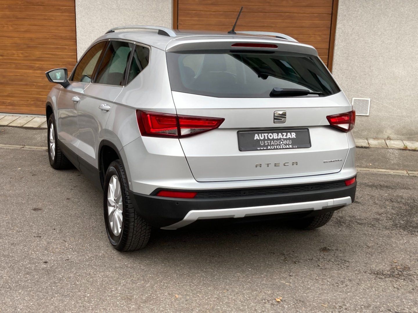 Seat Ateca, 1,0 TSI Servisní k. Top stav - fotka 5