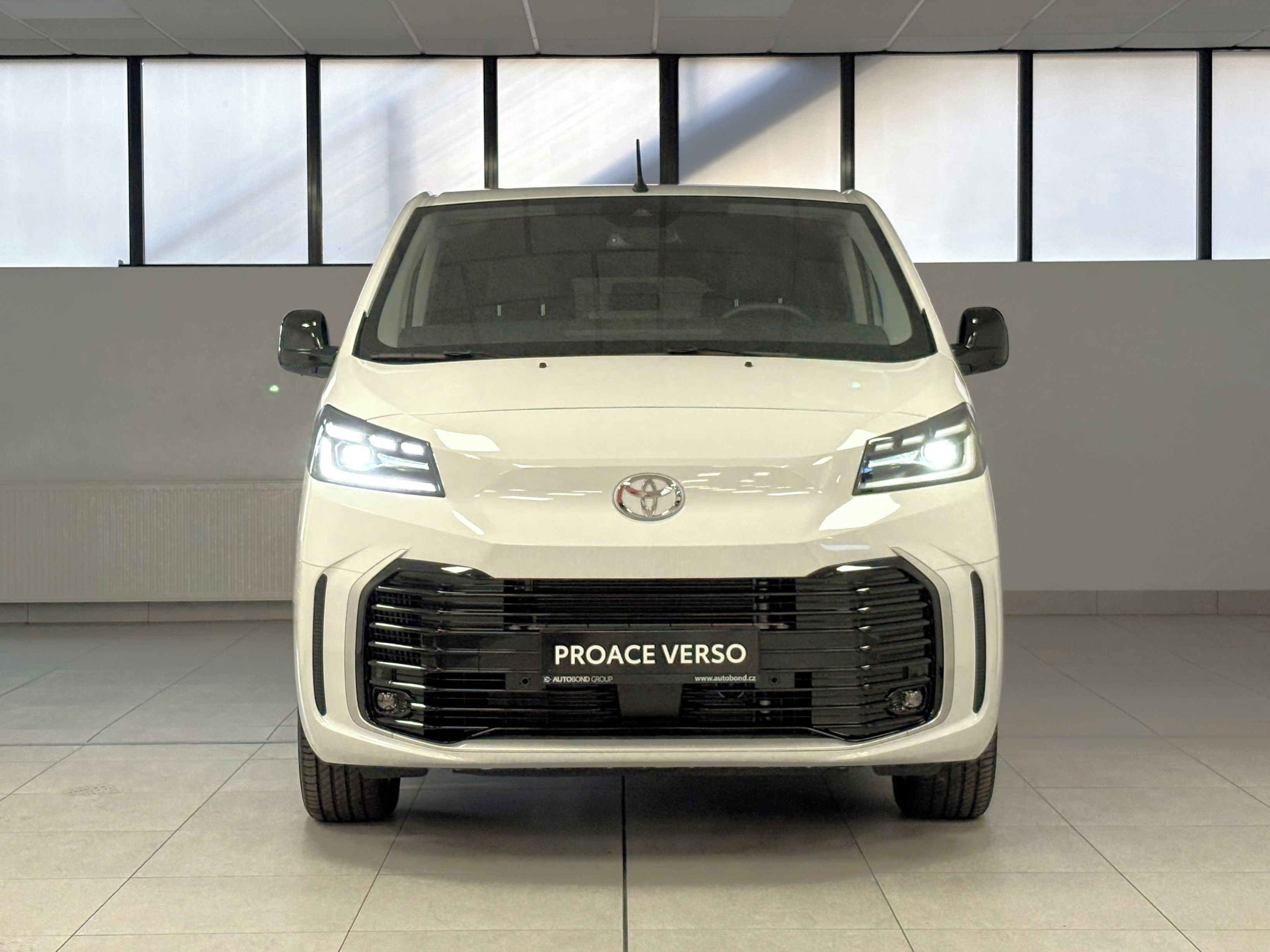 Toyota Proace Verso, VIP, Skyview,7S, 2,0L. 8AT, L2 - fotka 2