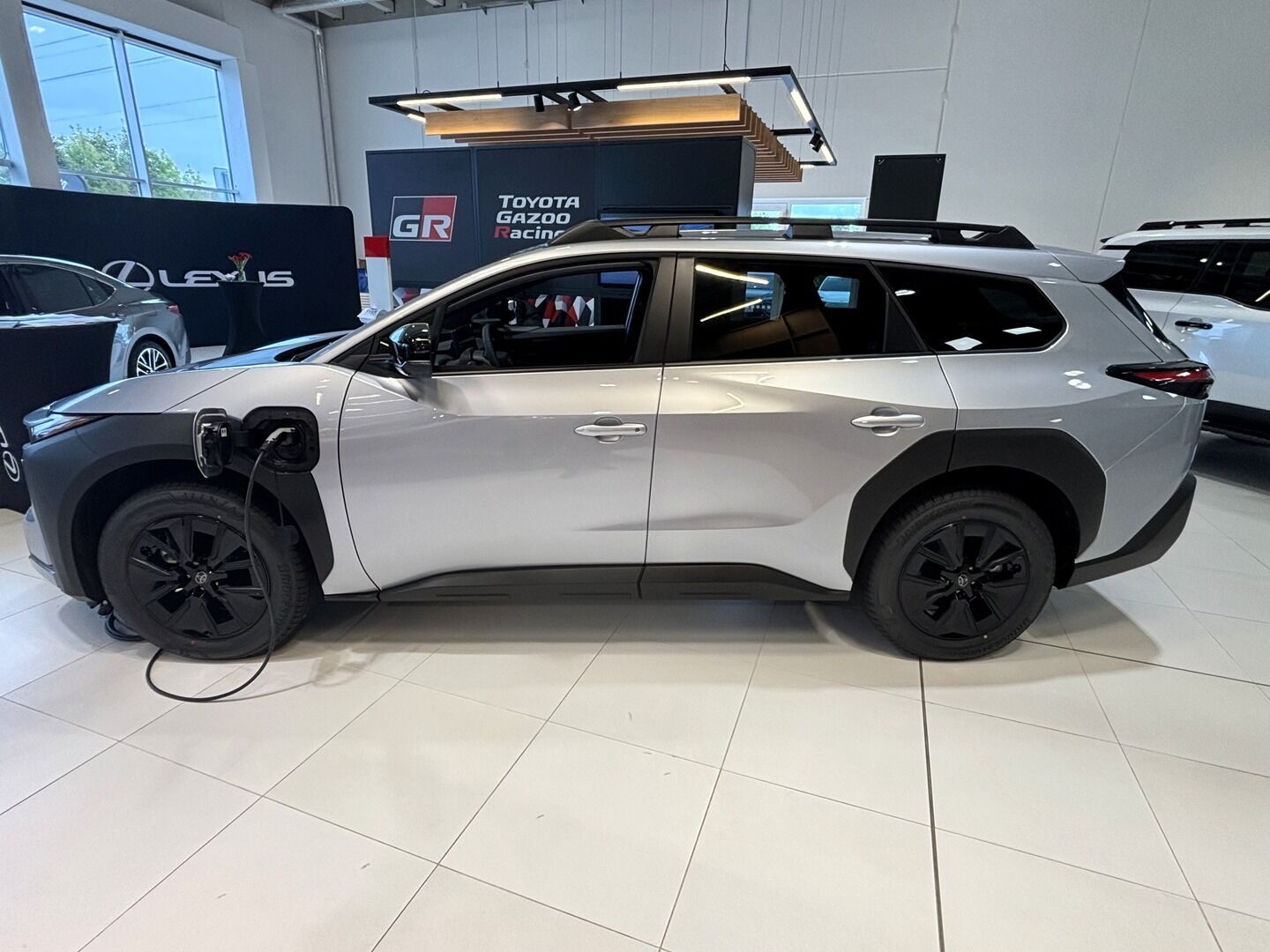 Toyota bZ4X, 4X4 Style TS 74,7 kWh - fotka 4