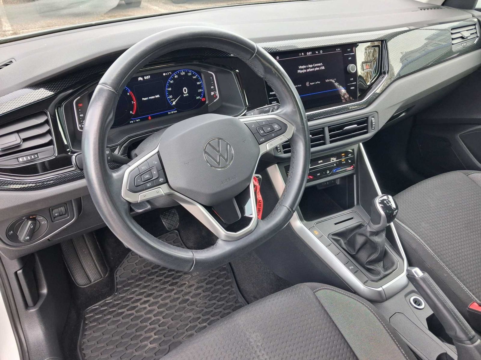 Volkswagen Polo, 1.0 TSI, Life, ČR,1.maj - fotka 3