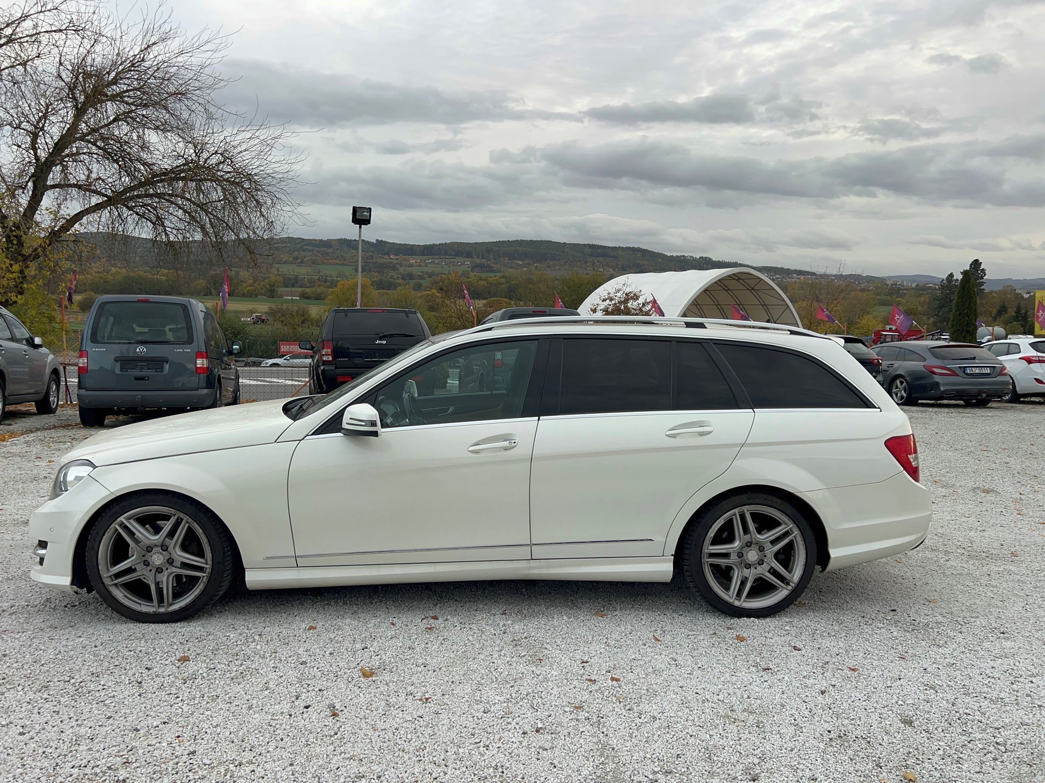 Mercedes-Benz Třídy C, AMG LINE 3.0 CDI 4MATIC - fotka 5