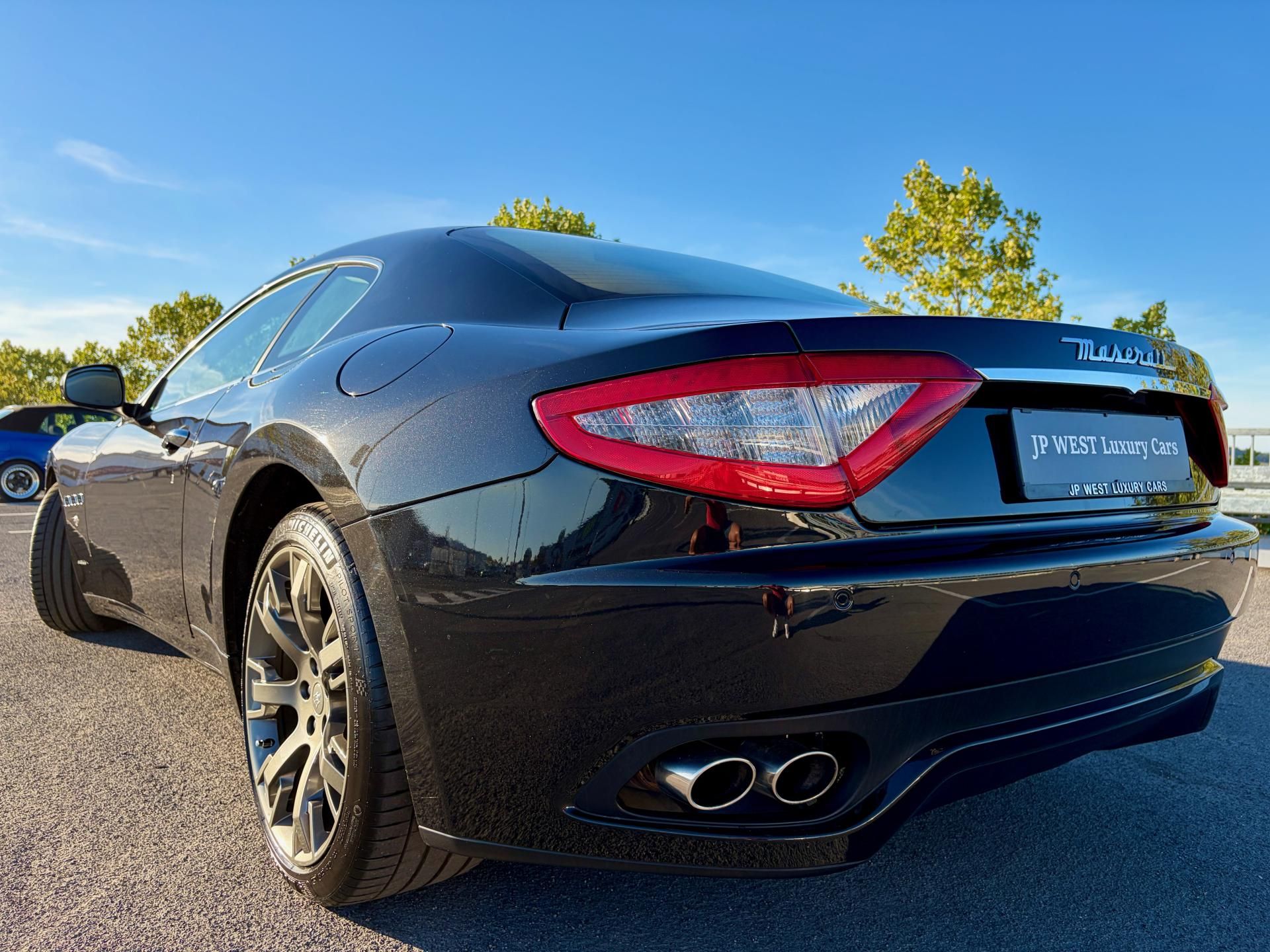 Maserati GranTurismo, S 4.7 V8 1. MAJITEL 33.222 km! - fotka 6