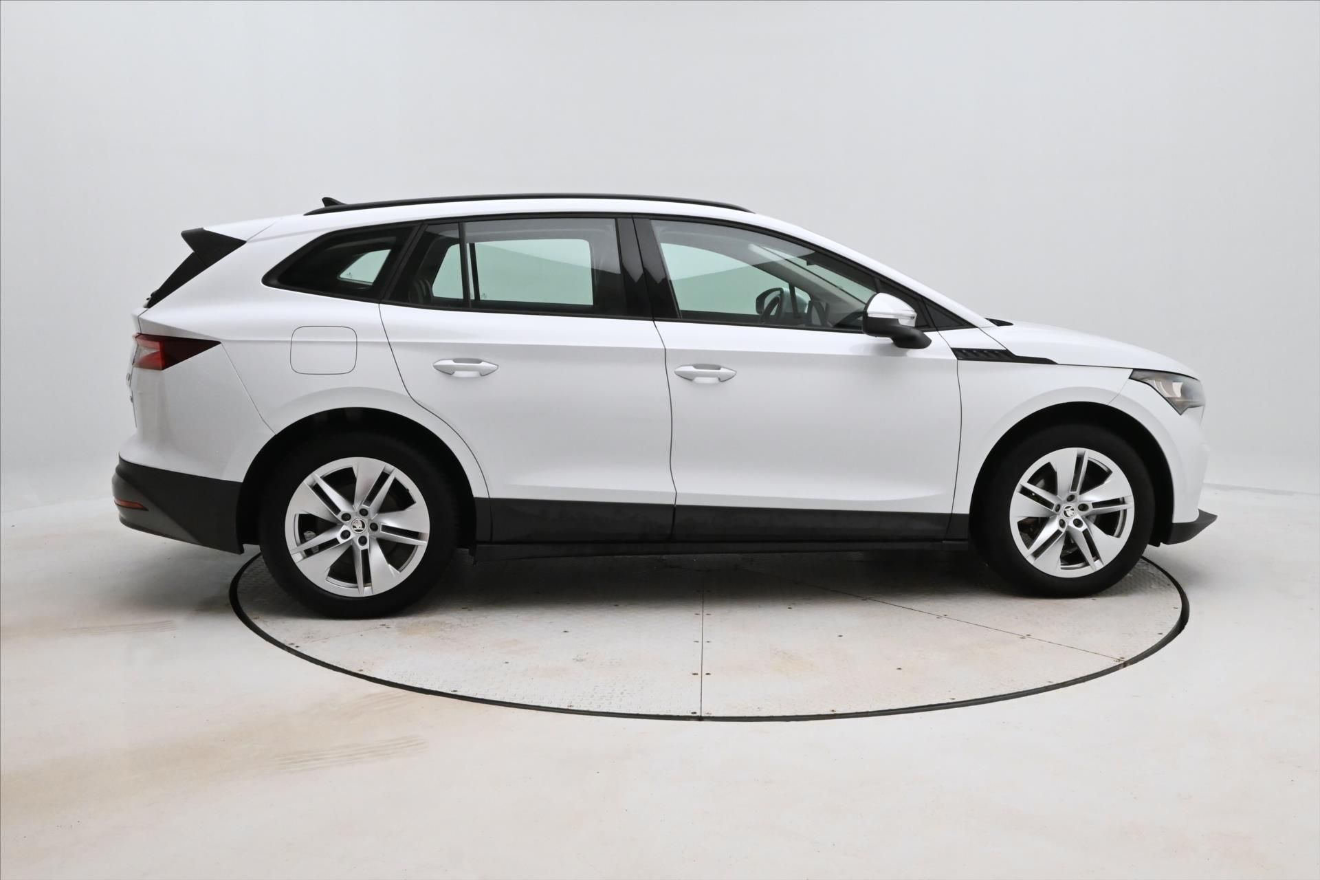 Škoda Enyaq, iV 60 132kW SOH 88% Záruka až - fotka 4