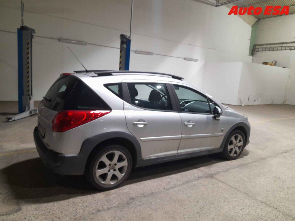 Peugeot 207, 1.4,ČR - fotka 2