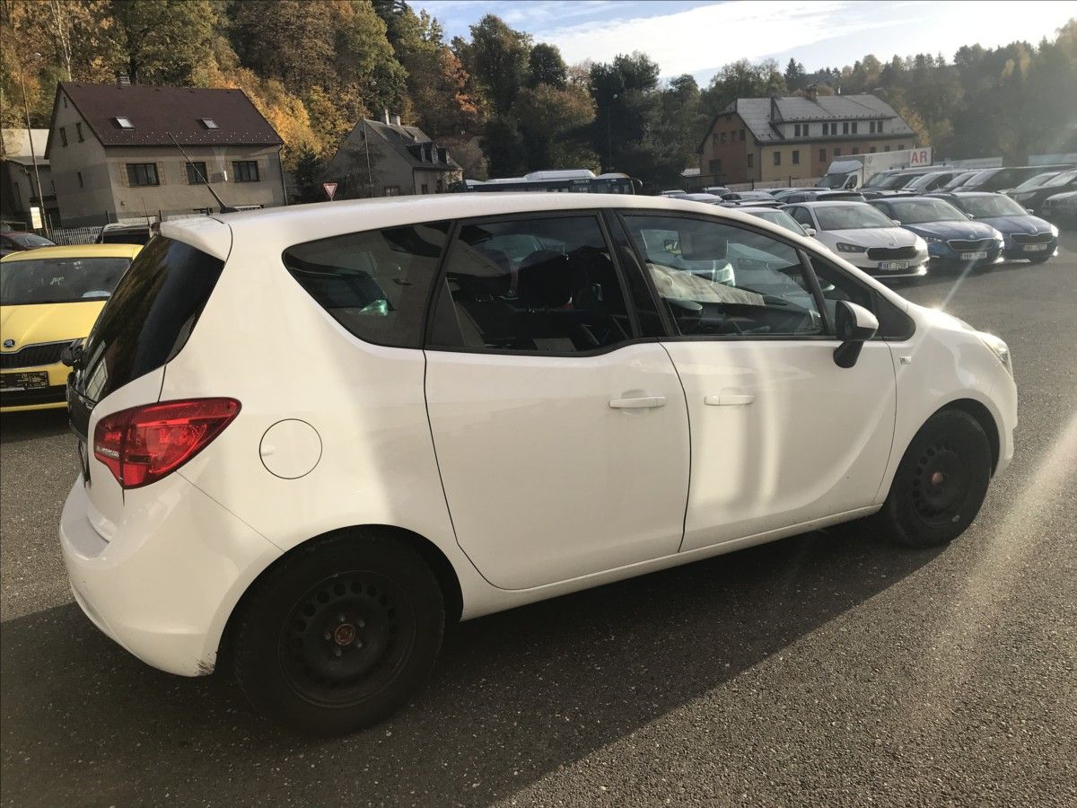Opel Meriva, 1,4 i 74kW - fotka 5