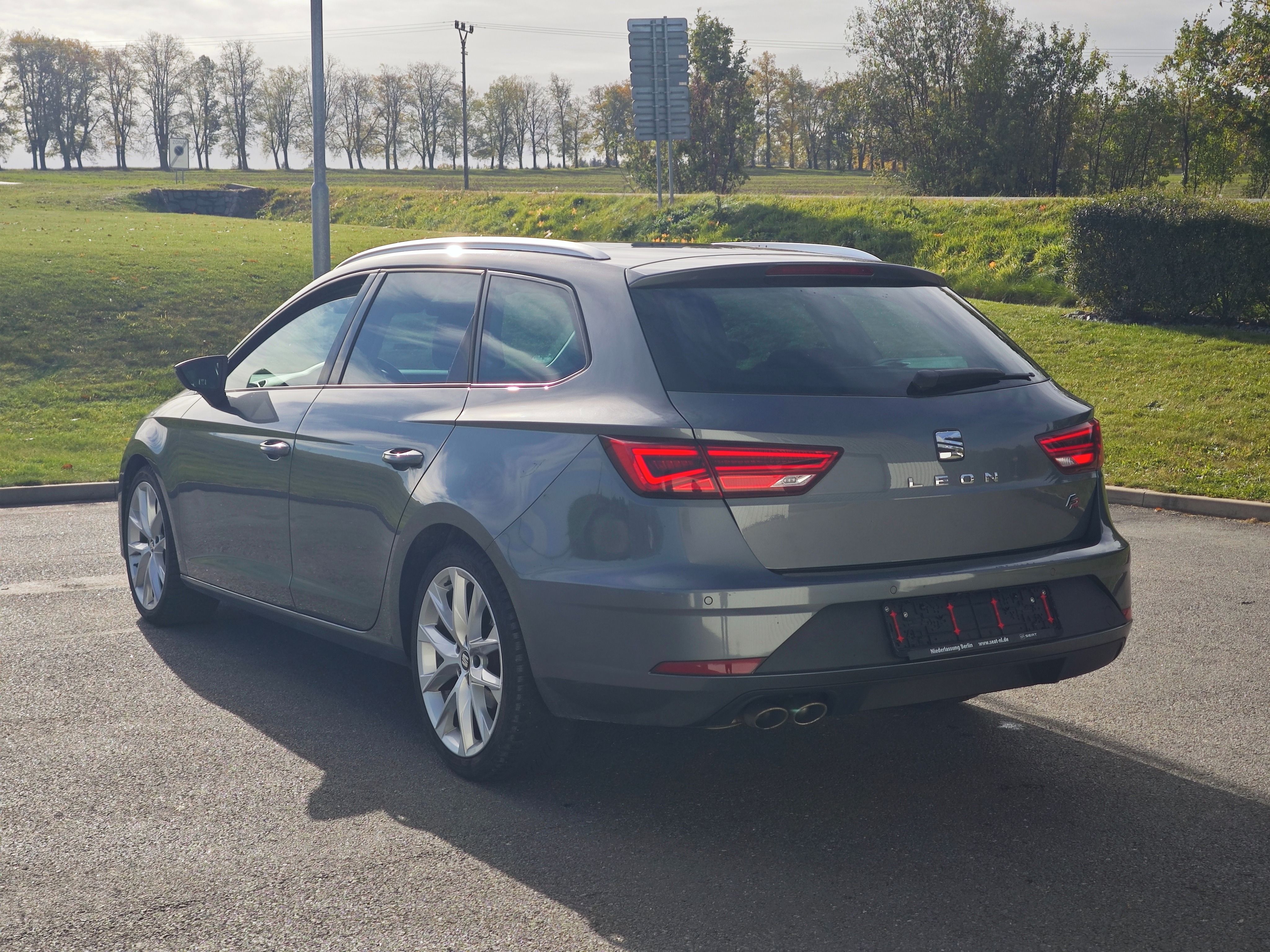 Seat Leon, FR 110kW - fotka 6