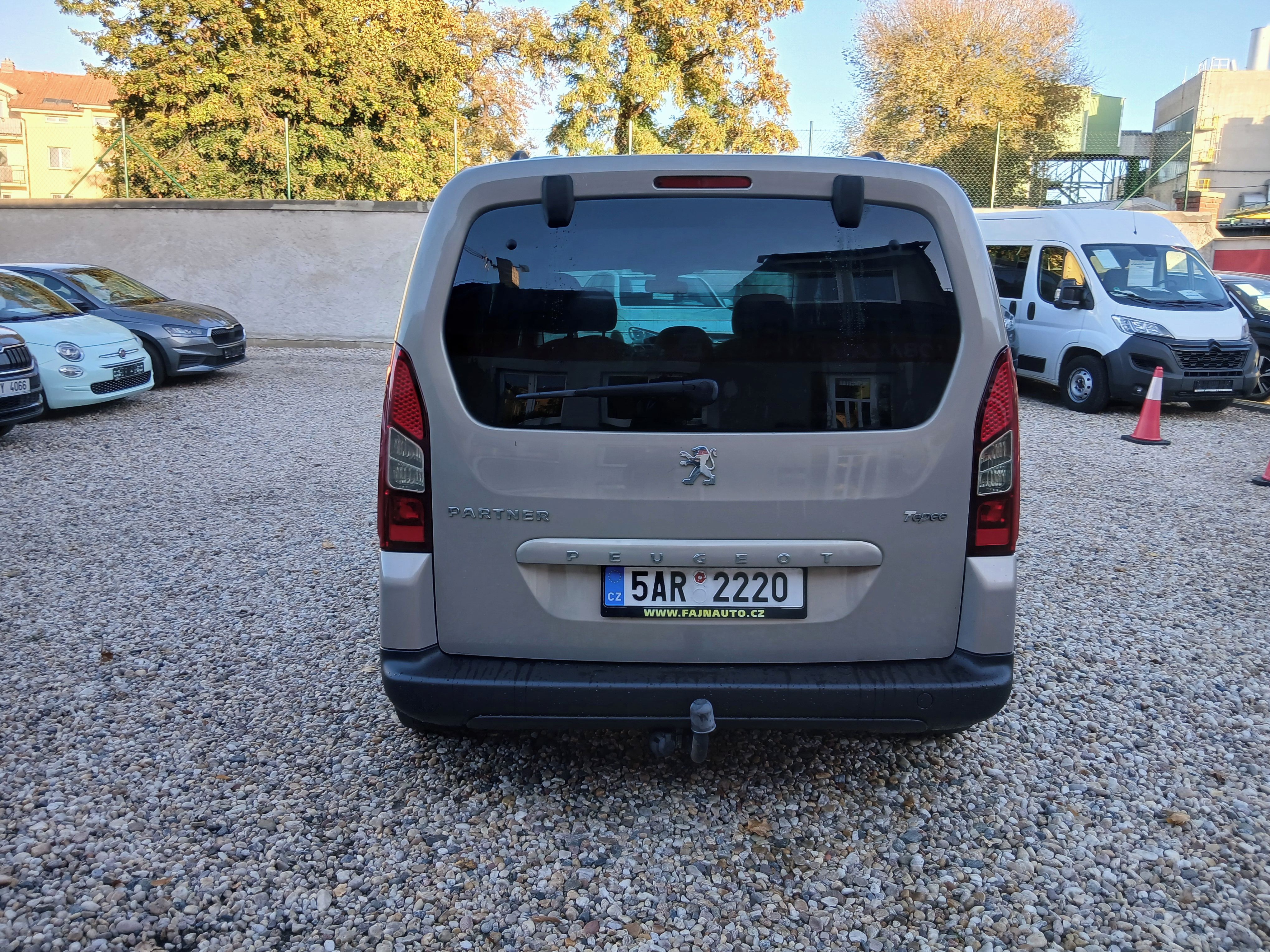 Peugeot Partner, 1.6HDi 66KW Tepee +Zim.kola - fotka 6