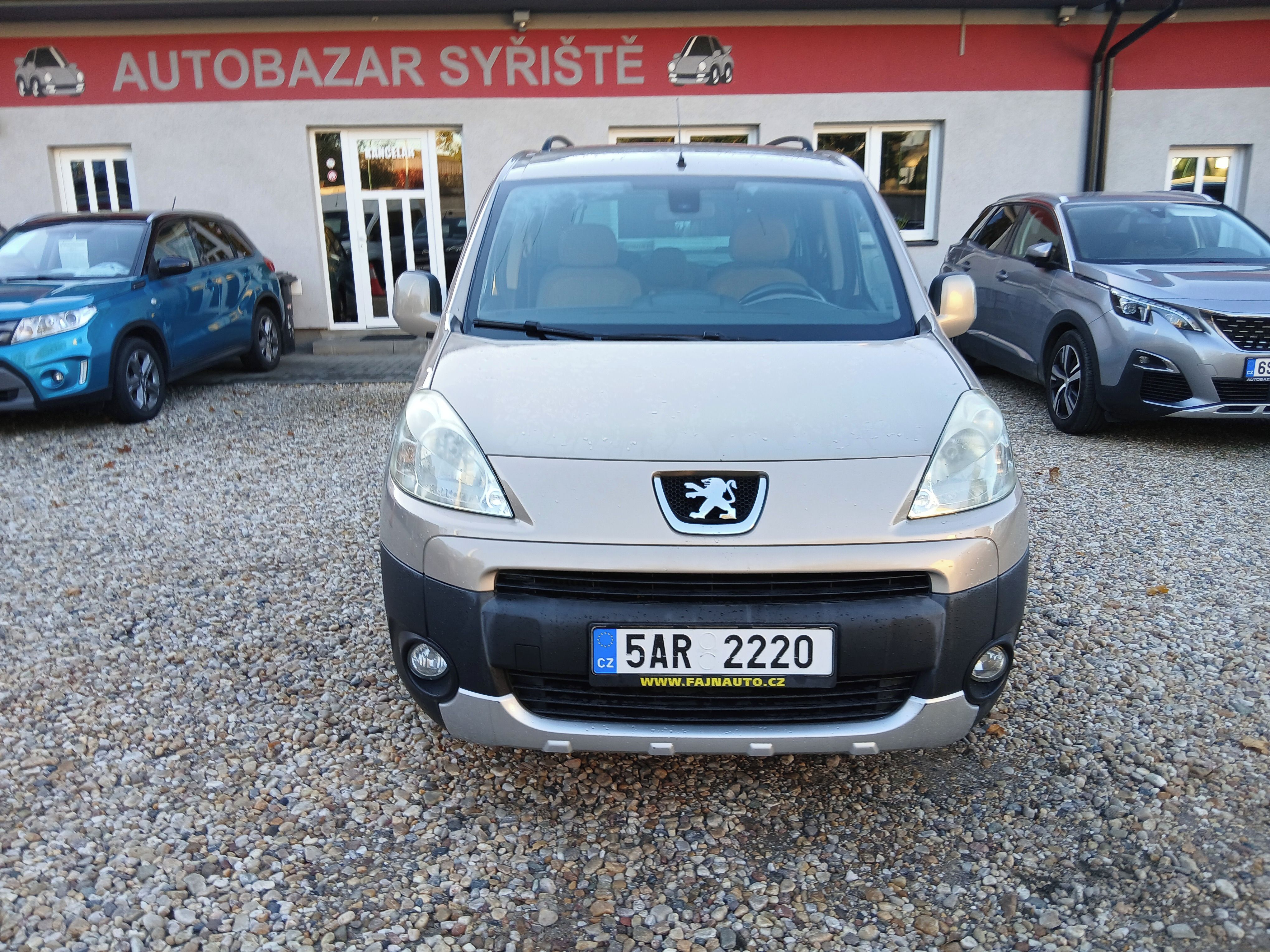 Peugeot Partner, 1.6HDi 66KW Tepee +Zim.kola - fotka 2
