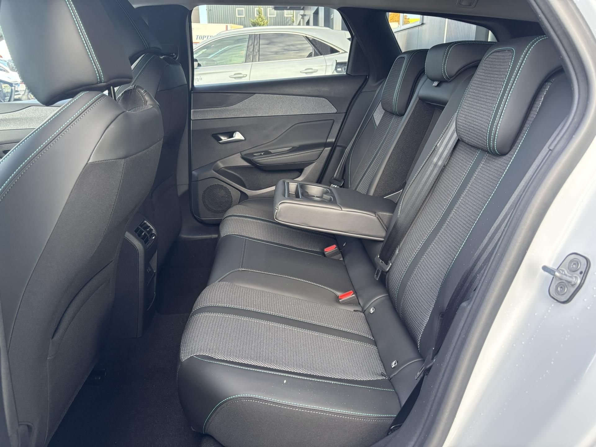 Peugeot 308, SW 1.5 BlueHDi 96 kW - fotka 5