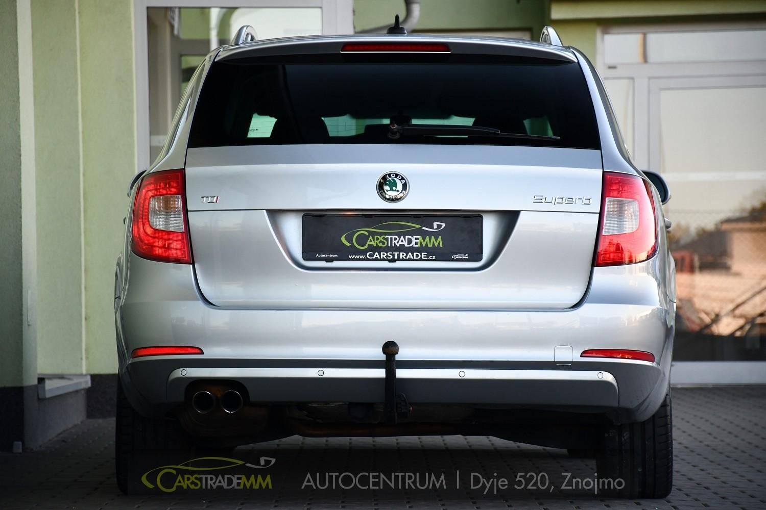 Škoda Superb, 2,0TDi TAŽNÉ 2xKOLA - fotka 5