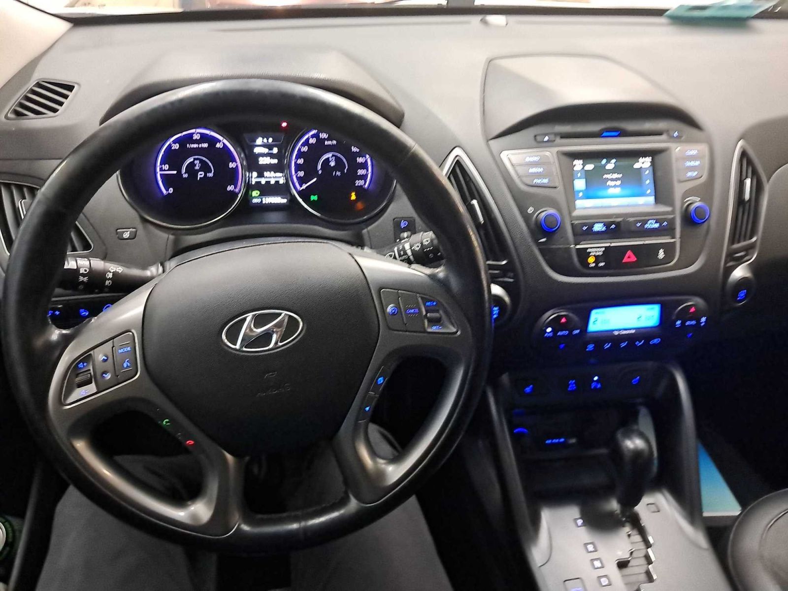 Hyundai ix35, 2.0 CRDi, 4X4, Automat, Kůže - fotka 3