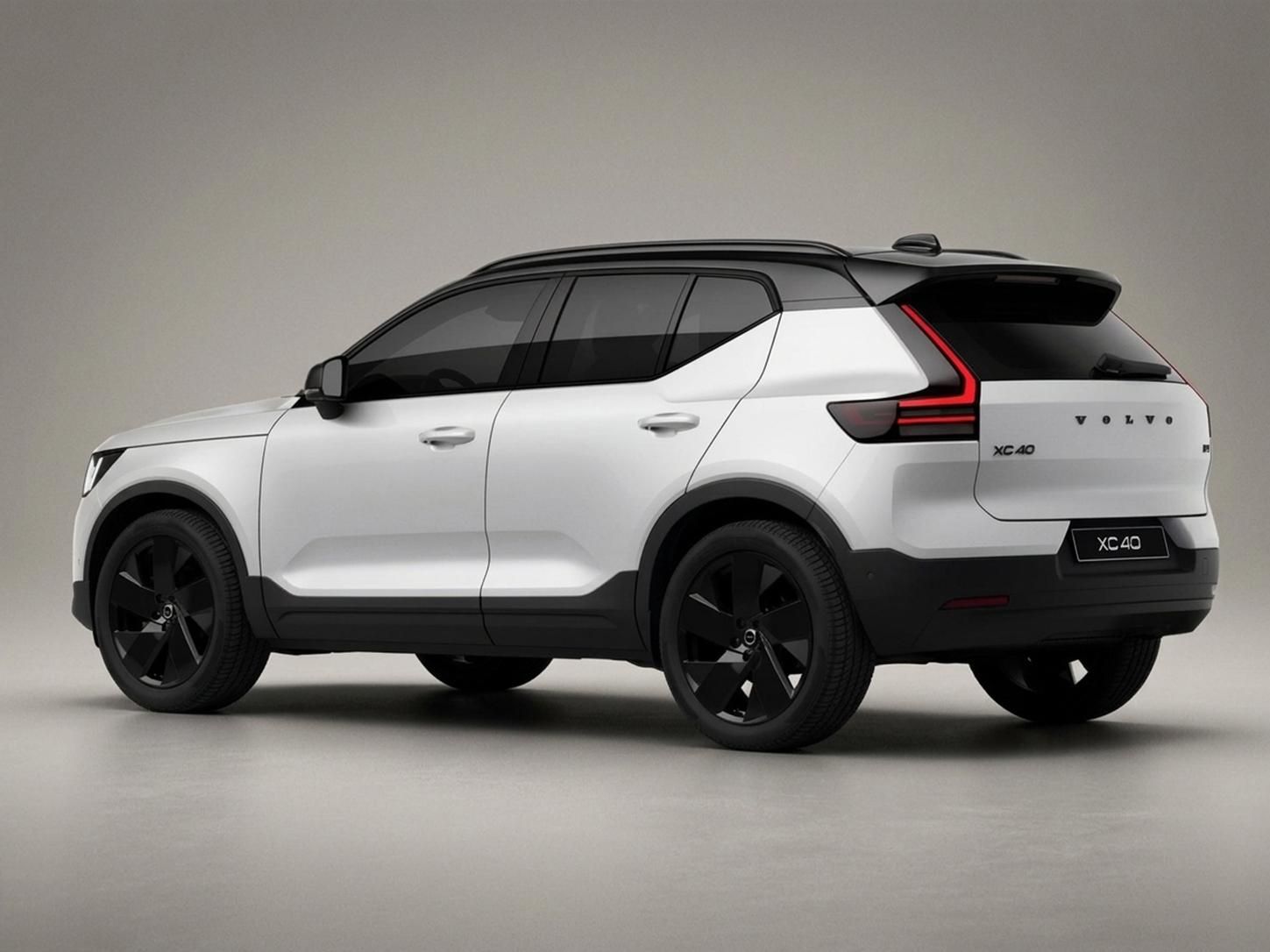 Volvo XC40, B4 ULTRA BLACK EDITION - fotka 3