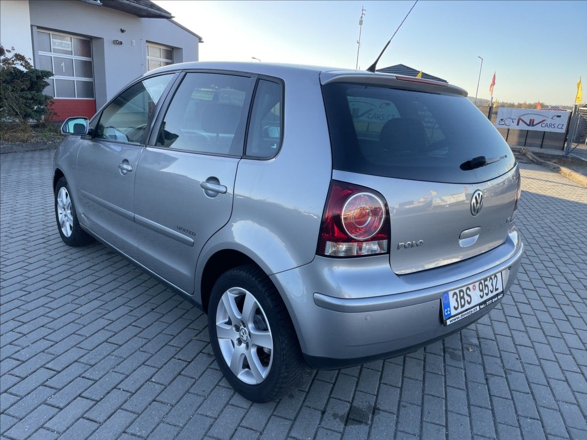 Volkswagen Polo, 1,4 i 16V Kima ESP Tempomat - fotka 3